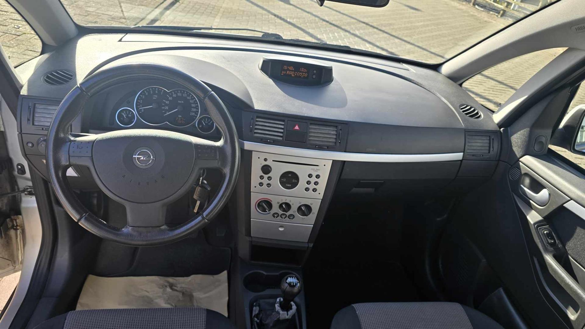 opel-meriva-image9.jpg