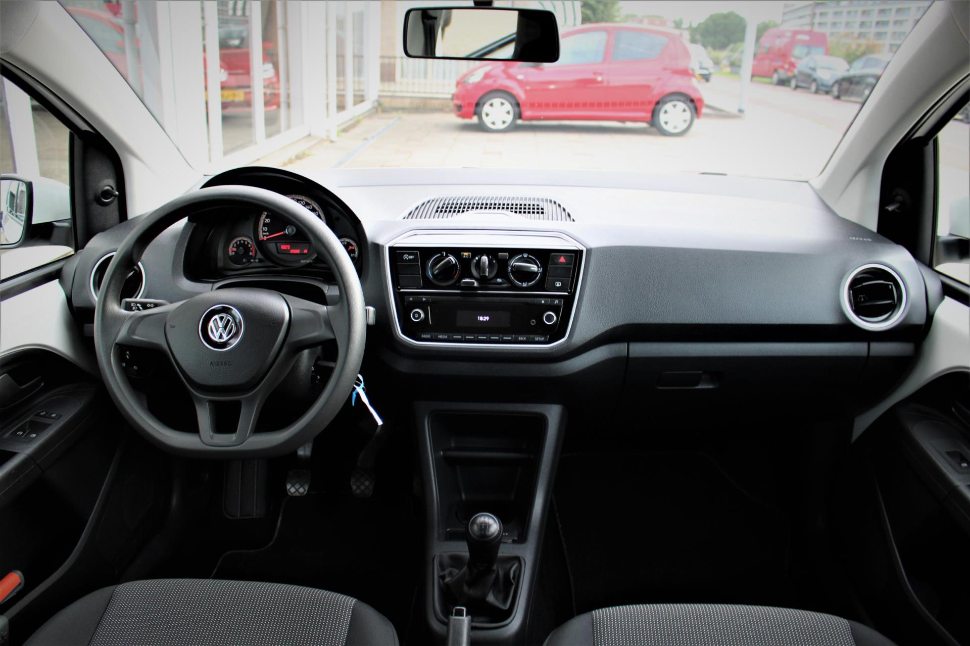 volkswagen-up!-image8.jpg