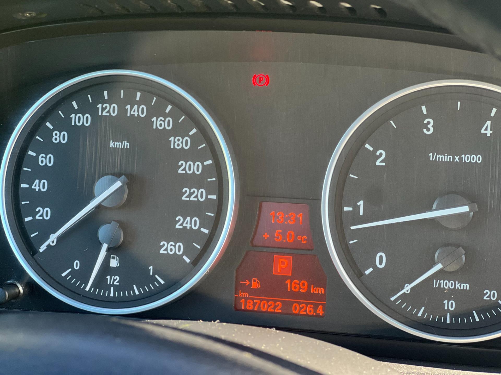 bmw-x5-image10.jpg