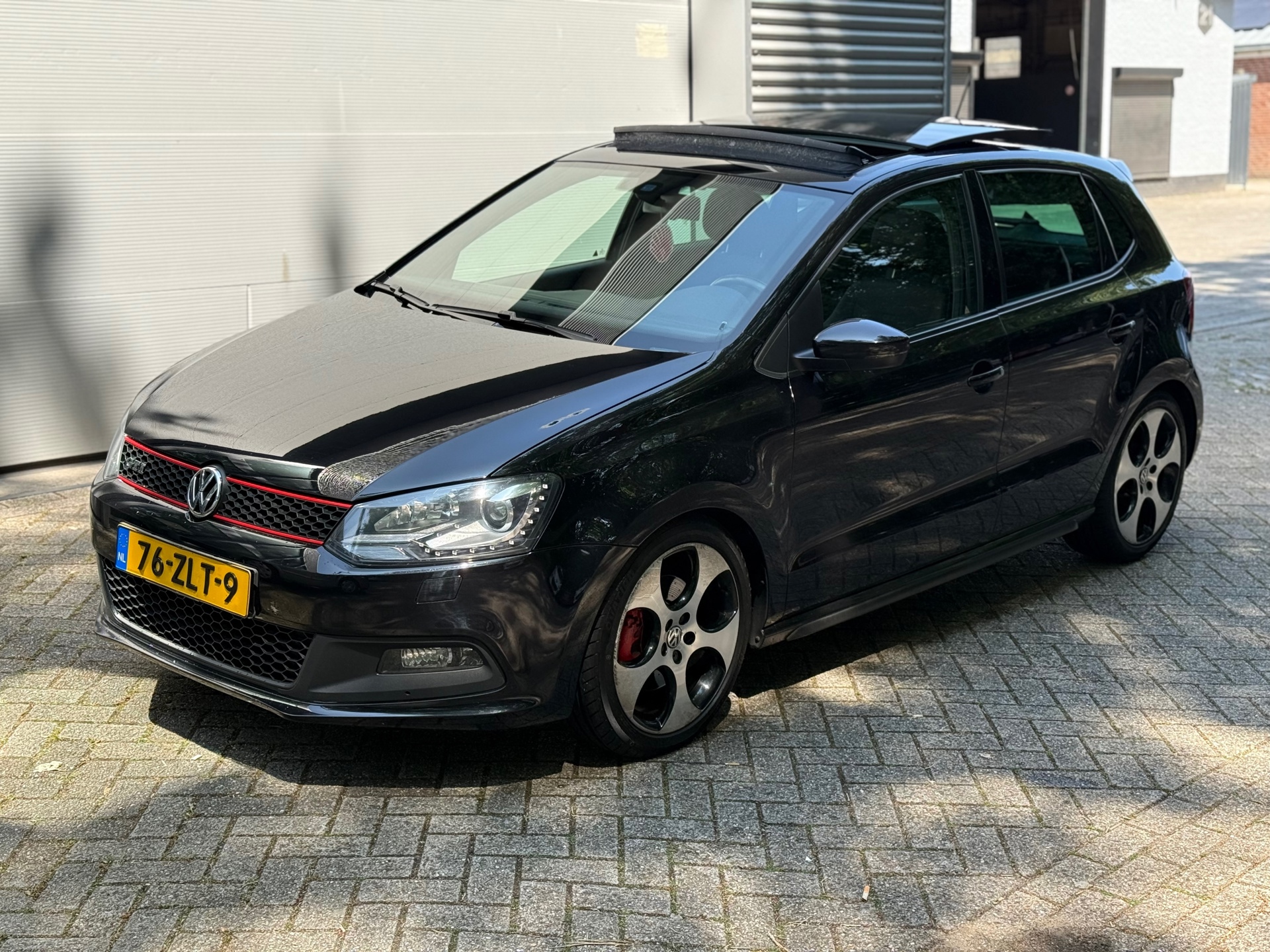 volkswagen-polo-image5.jpg