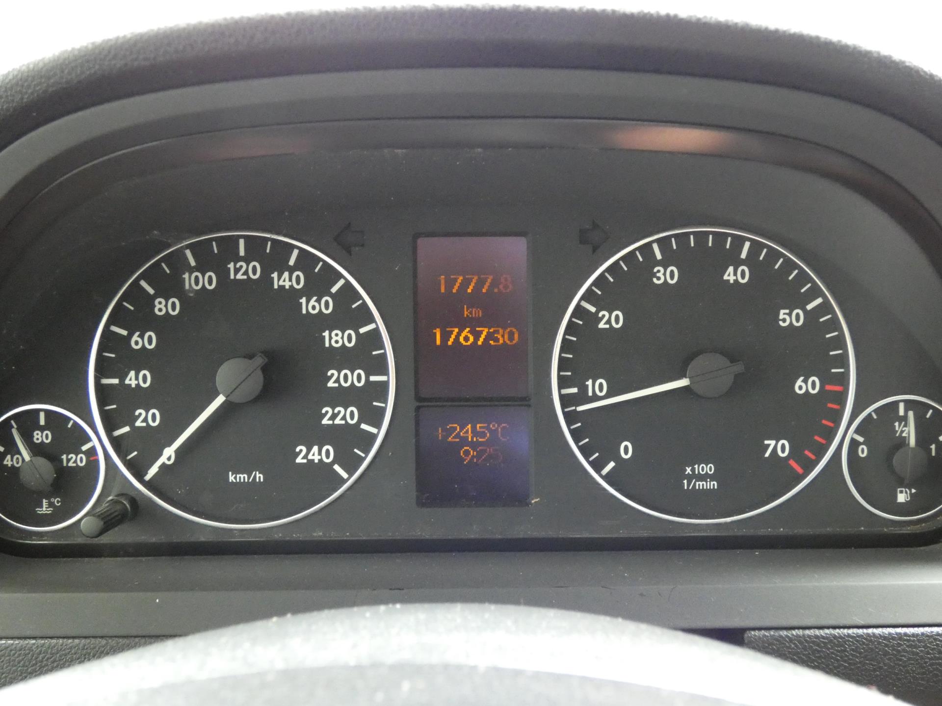 mercedes-benz-a-klasse-image10.jpg