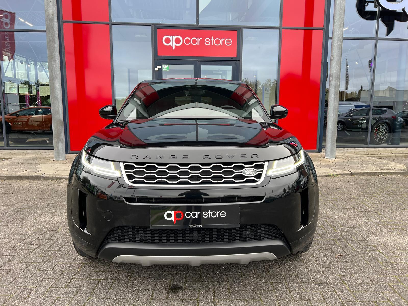 land-rover-range-rover-evoque-image2.jpg