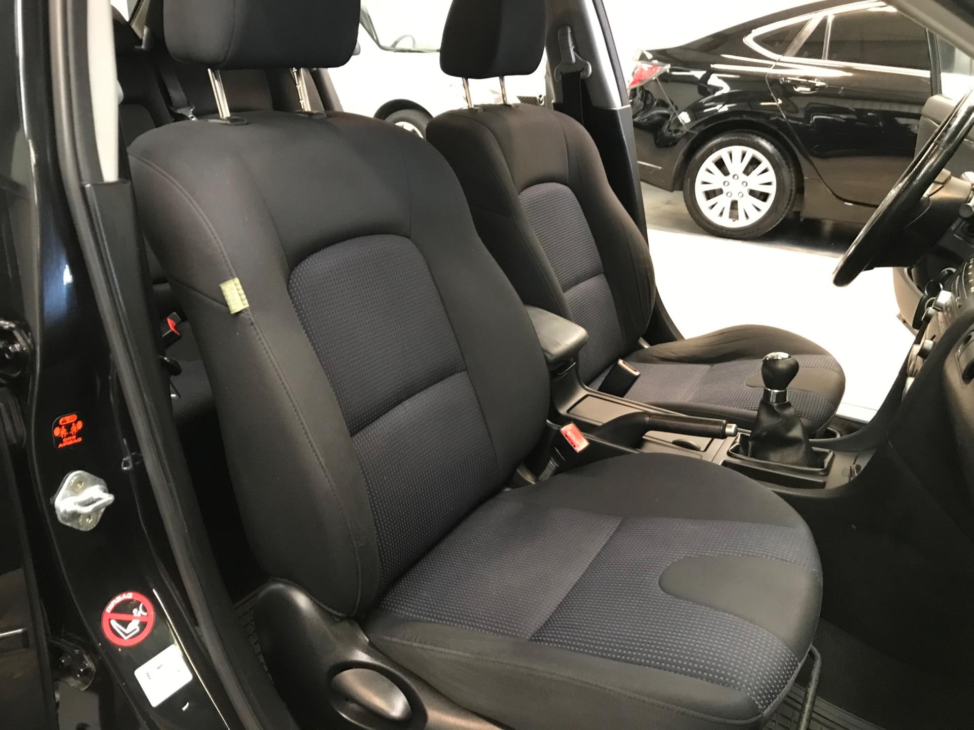 mazda-3-image10.jpg
