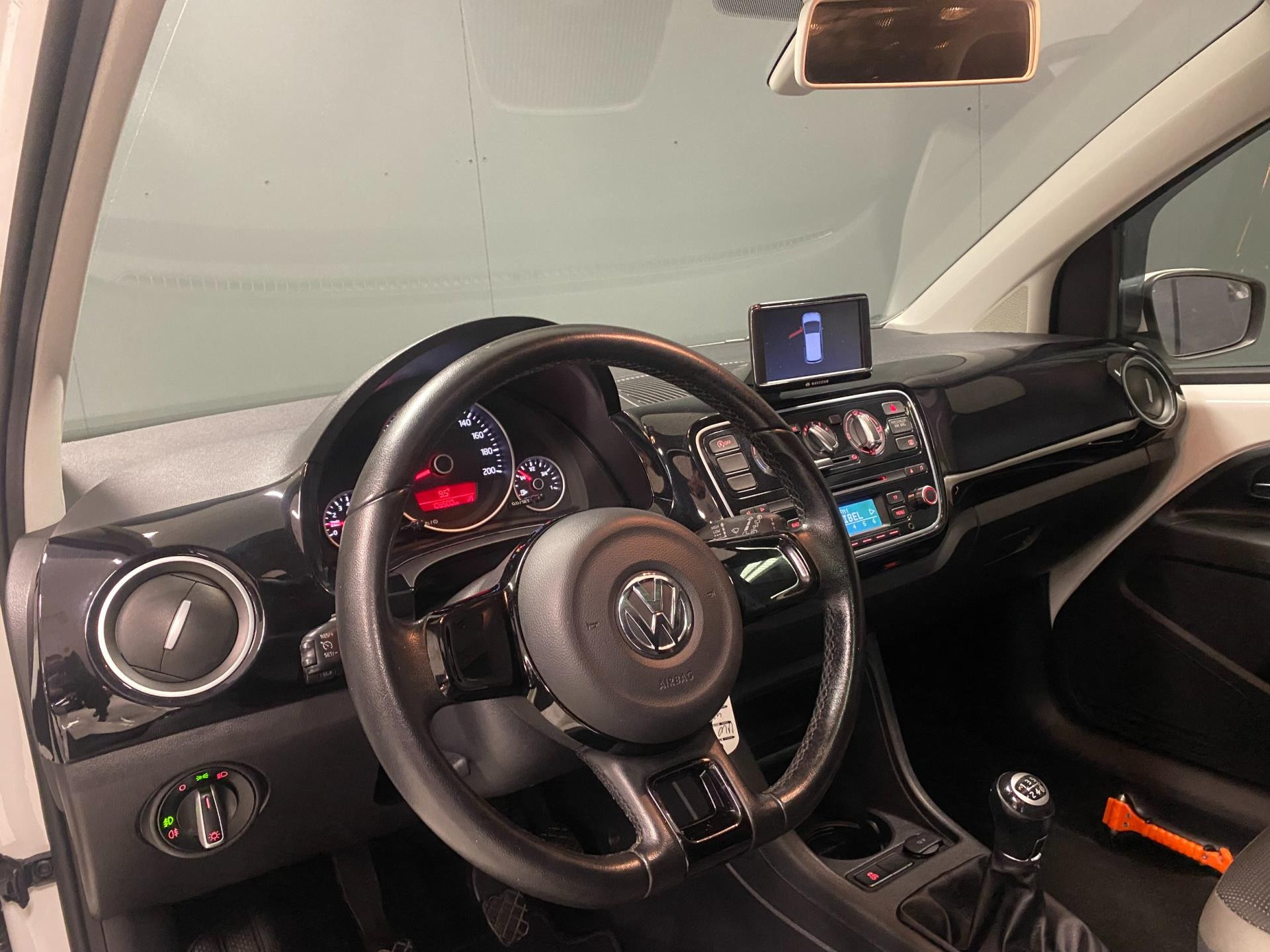 volkswagen-up!-image10.jpg