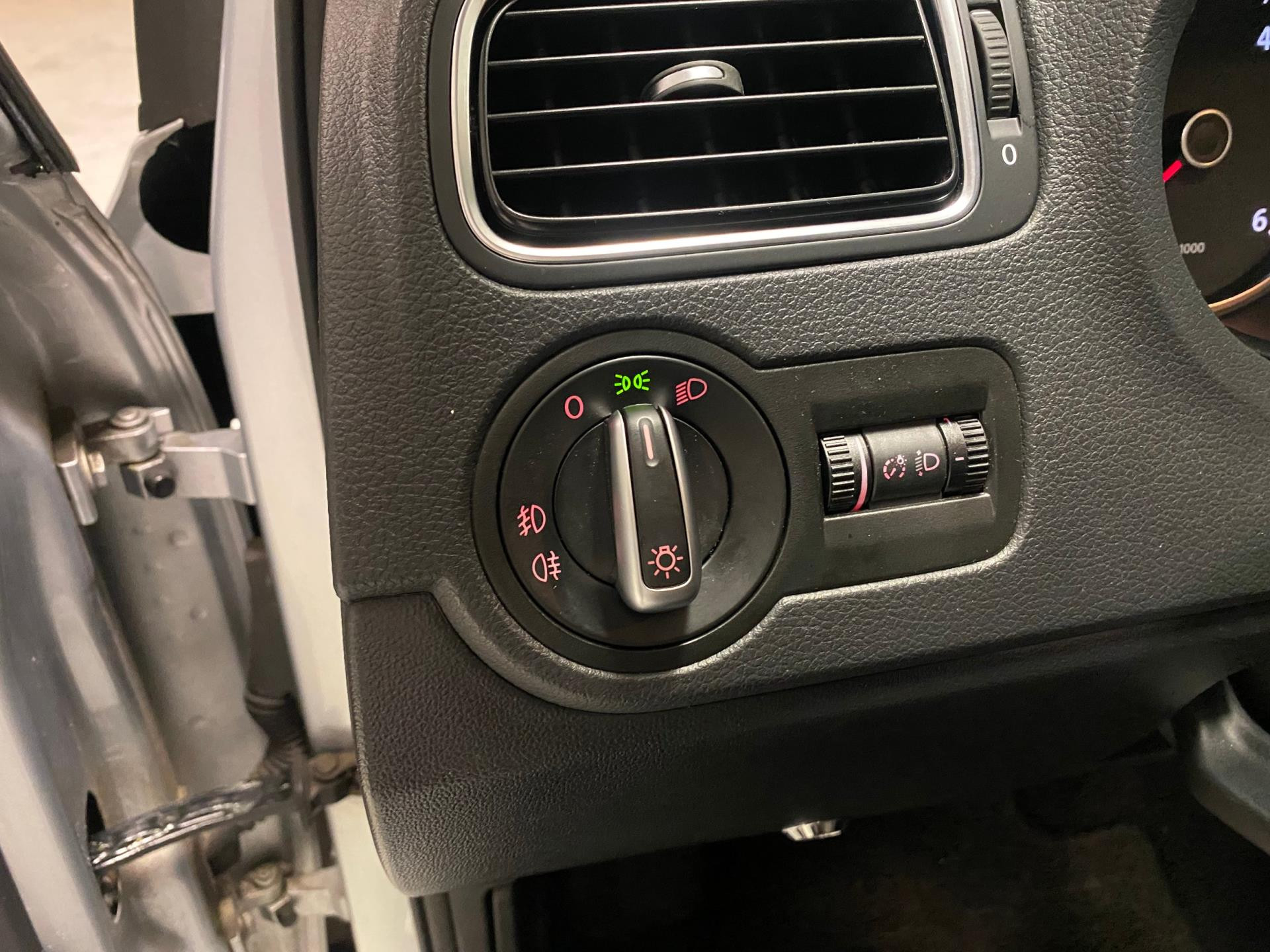 volkswagen-polo-image10.jpg