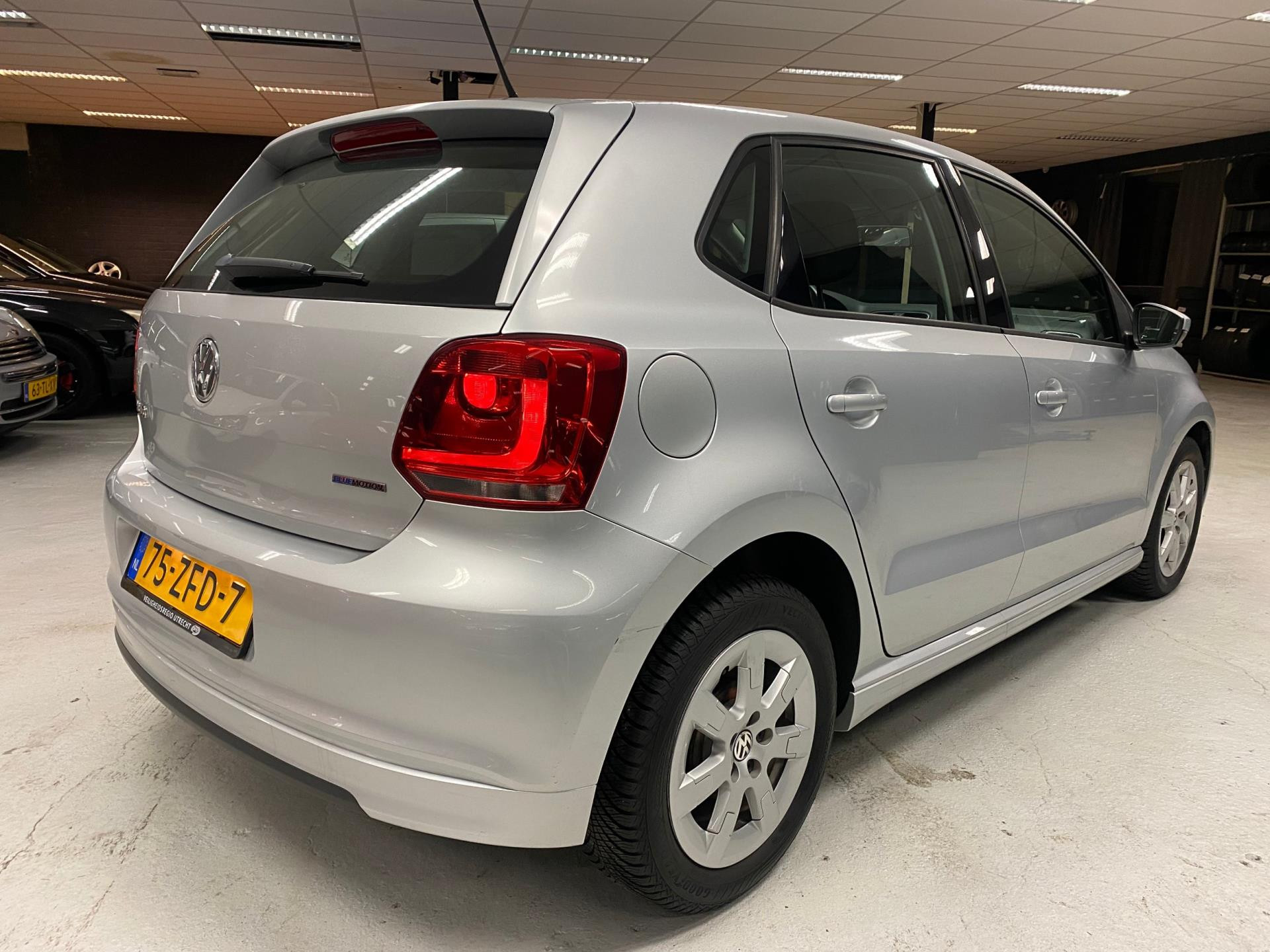 volkswagen-polo-image4.jpg