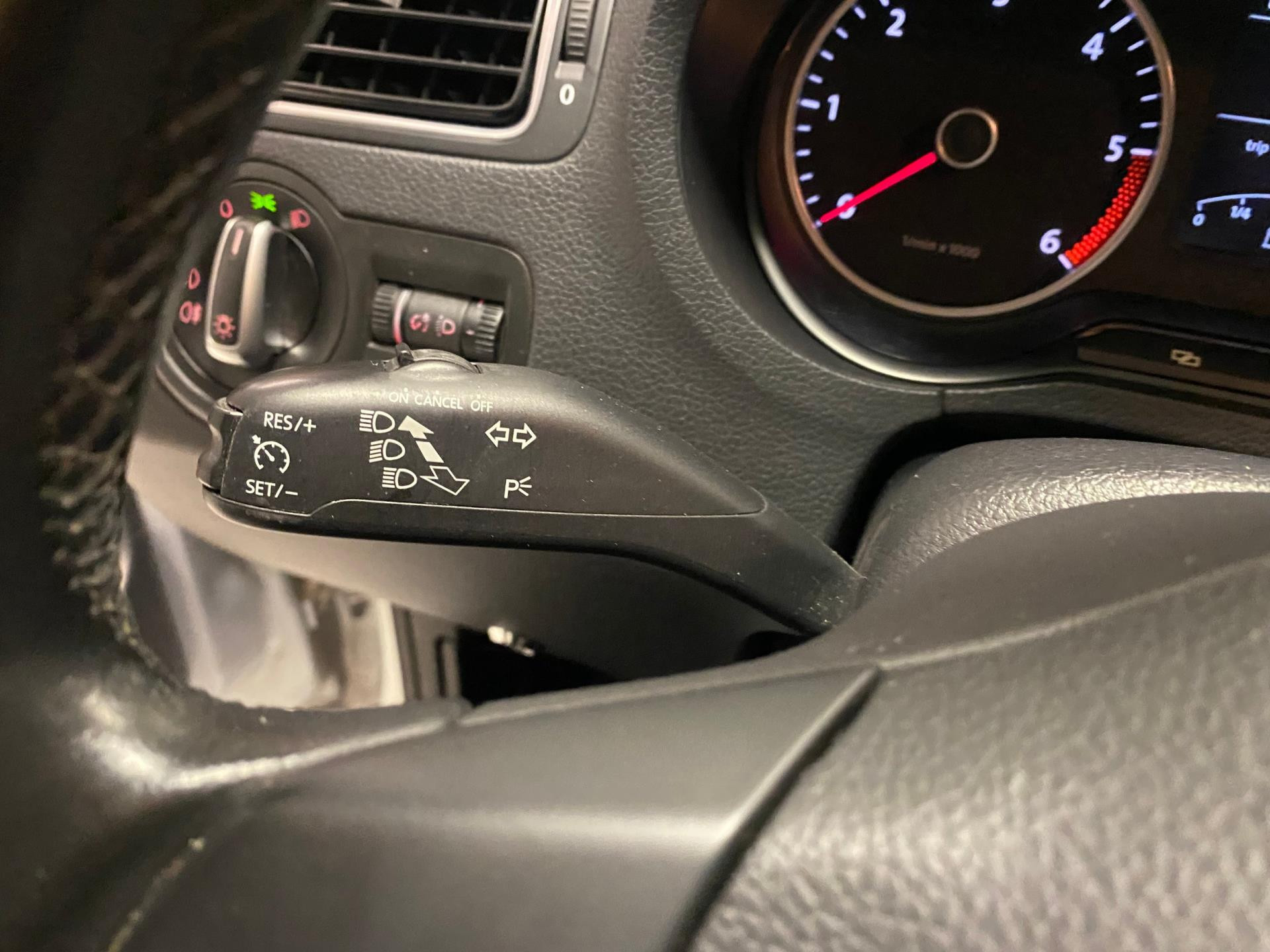 volkswagen-polo-image9.jpg