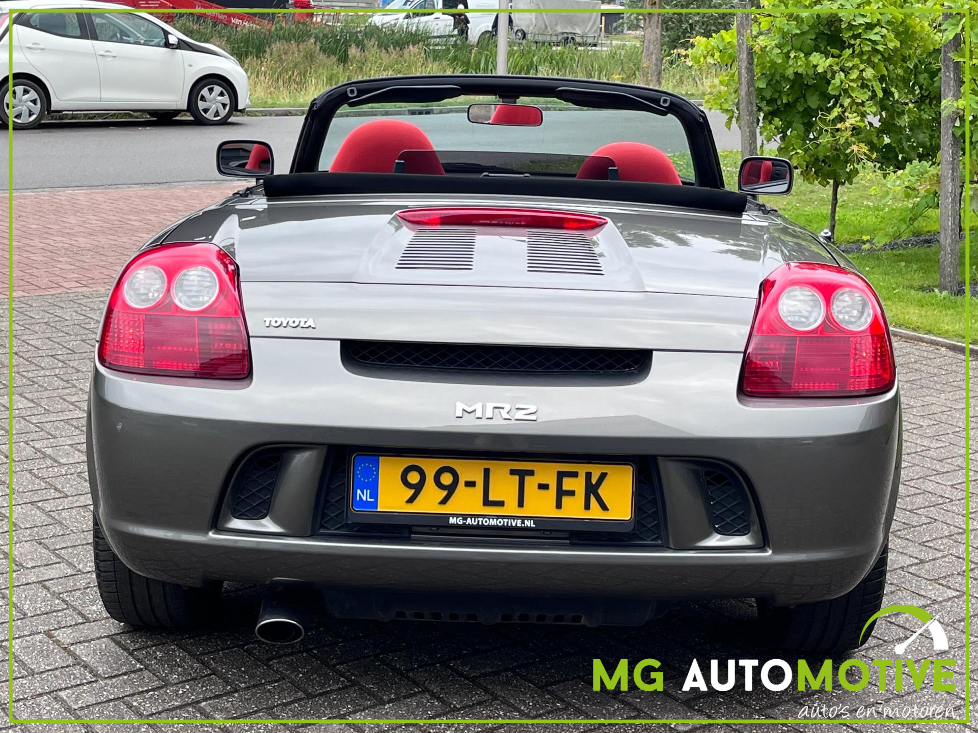 toyota-mr2-image6.jpg