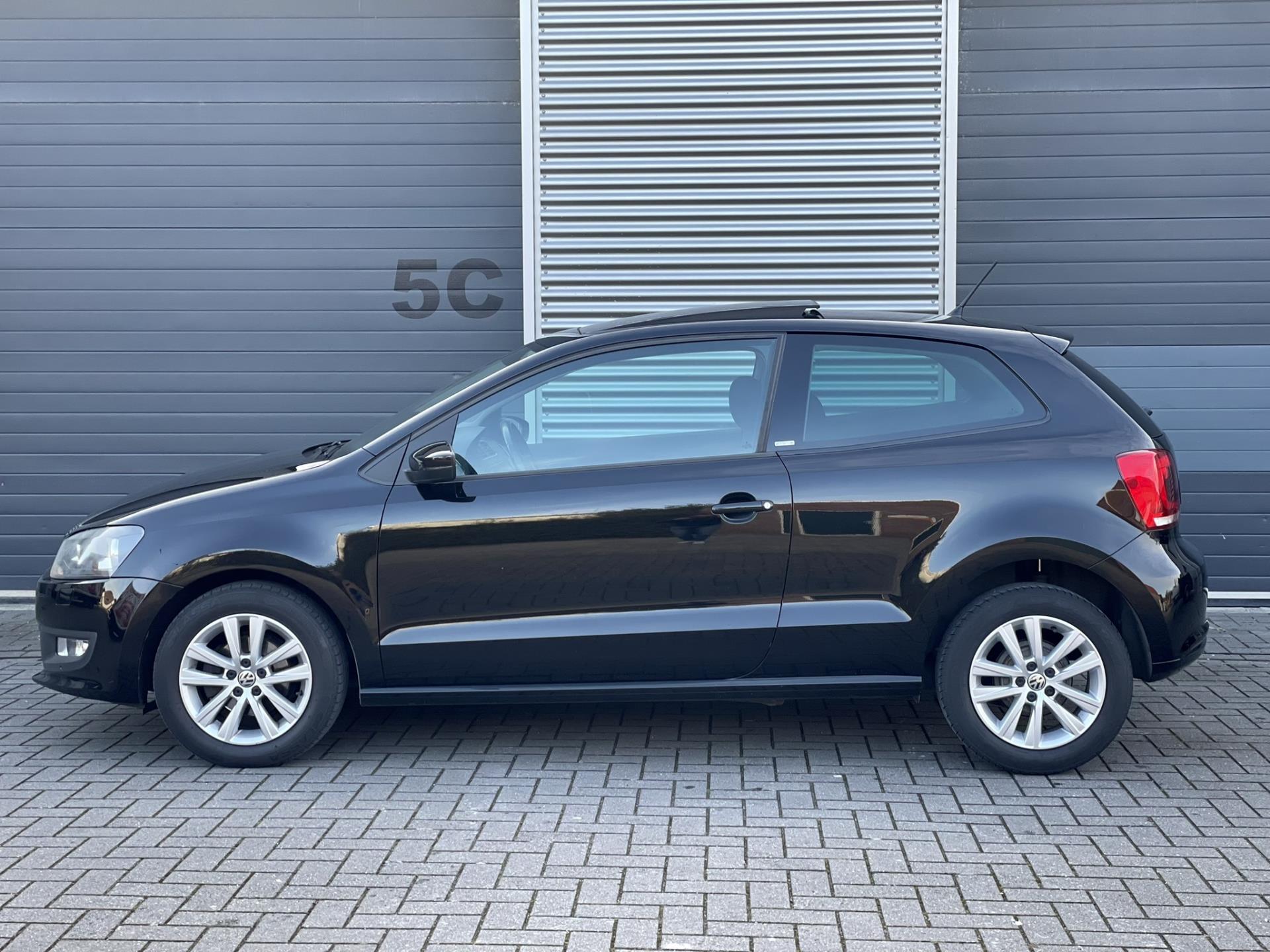 volkswagen-polo-image2.jpg