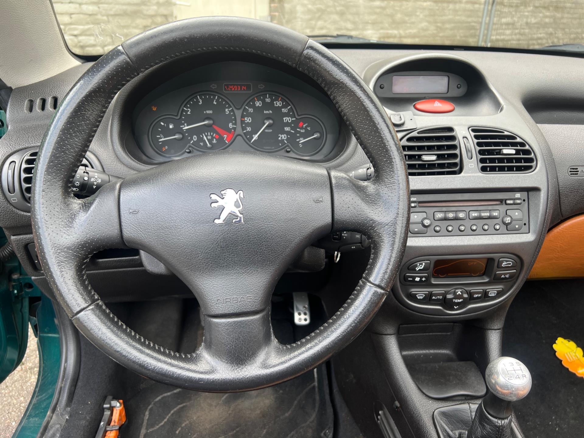peugeot-206-image7.jpg