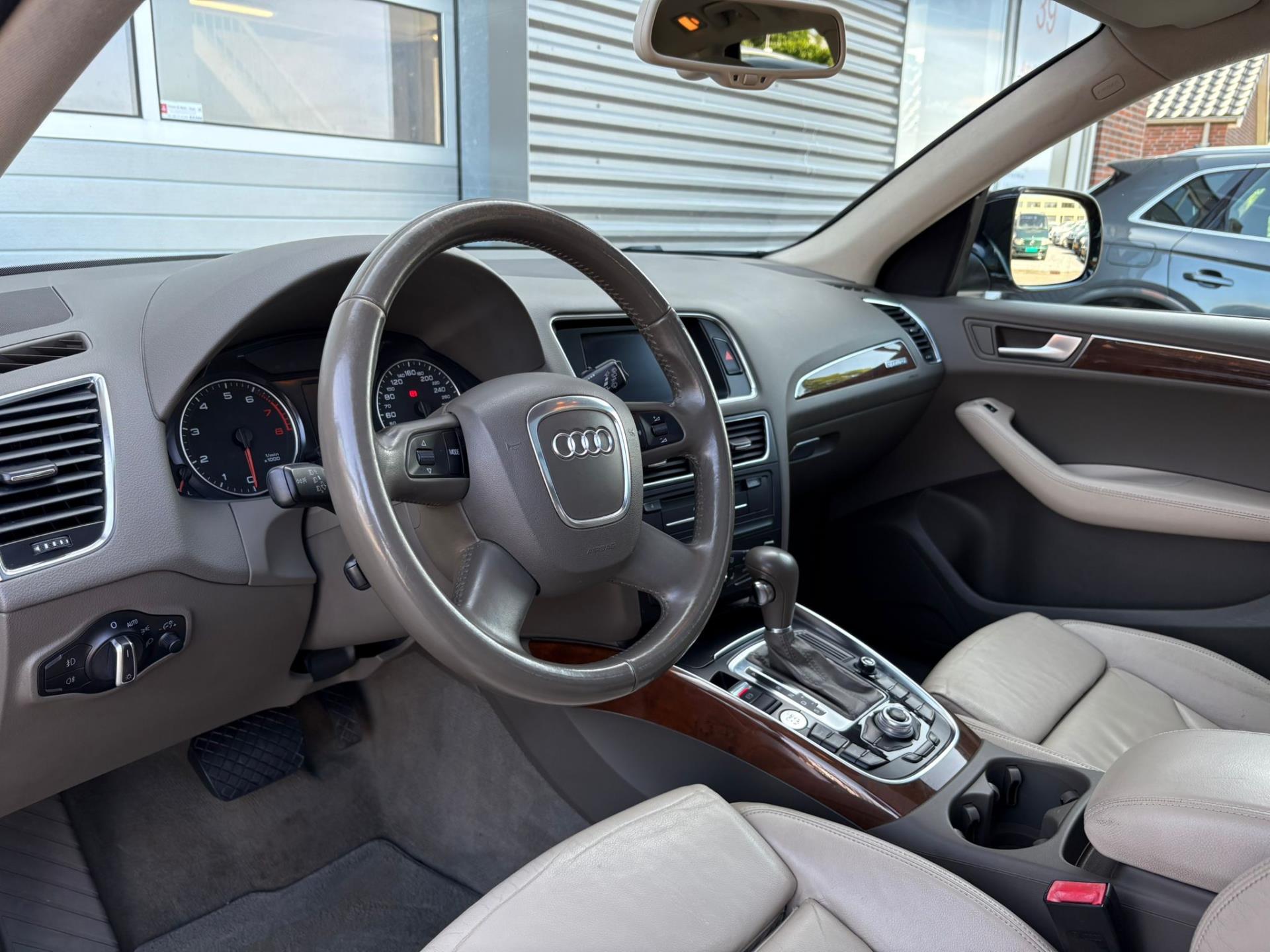 audi-q5-image8.jpg