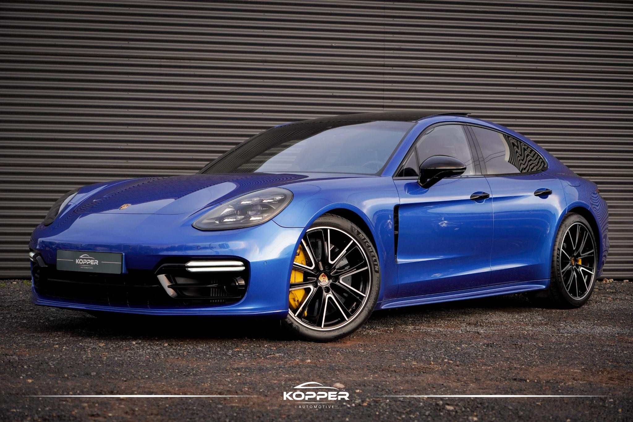 312249560/porsche-panamera-image1.jpg