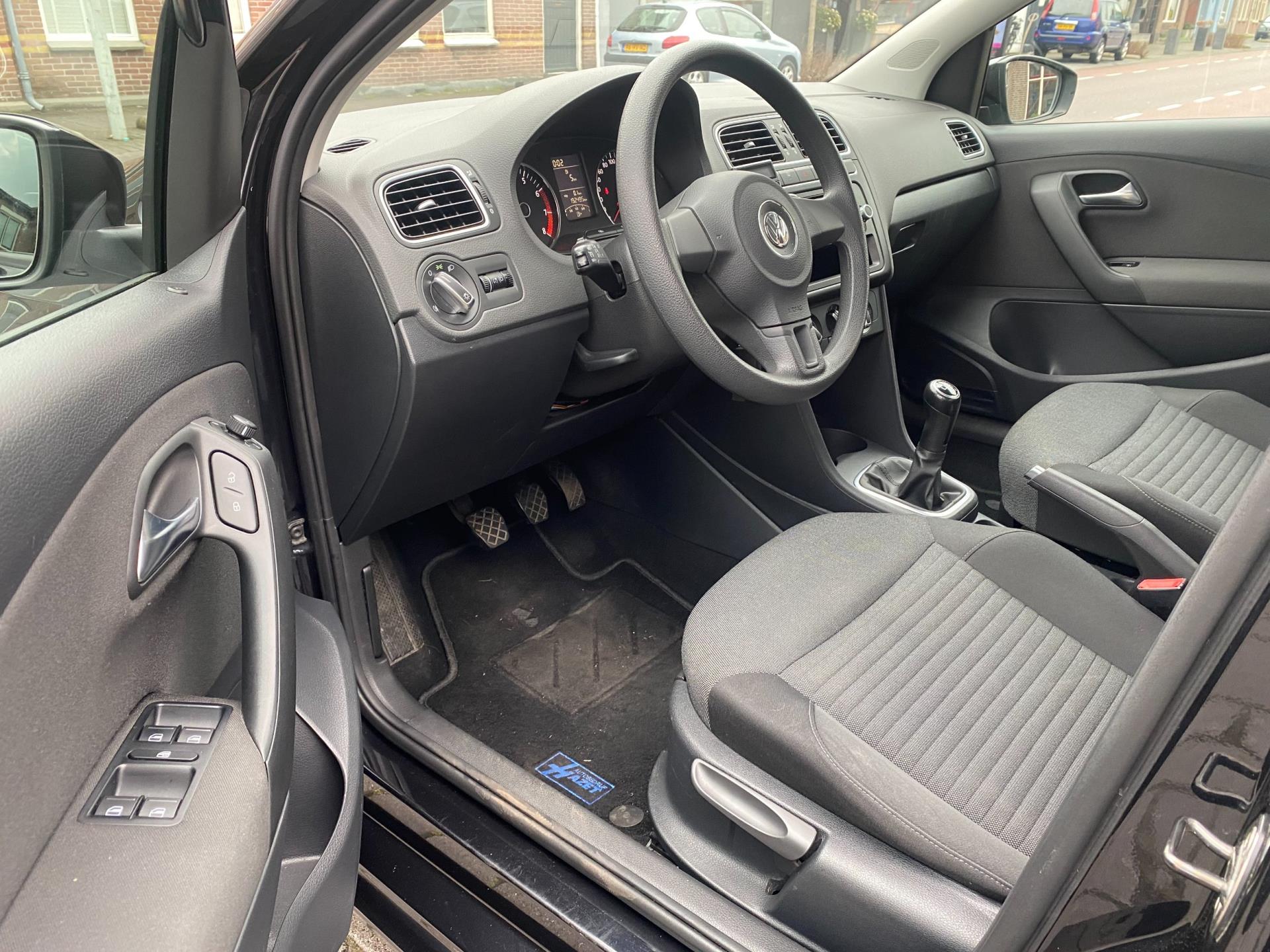 volkswagen-polo-image8.jpg