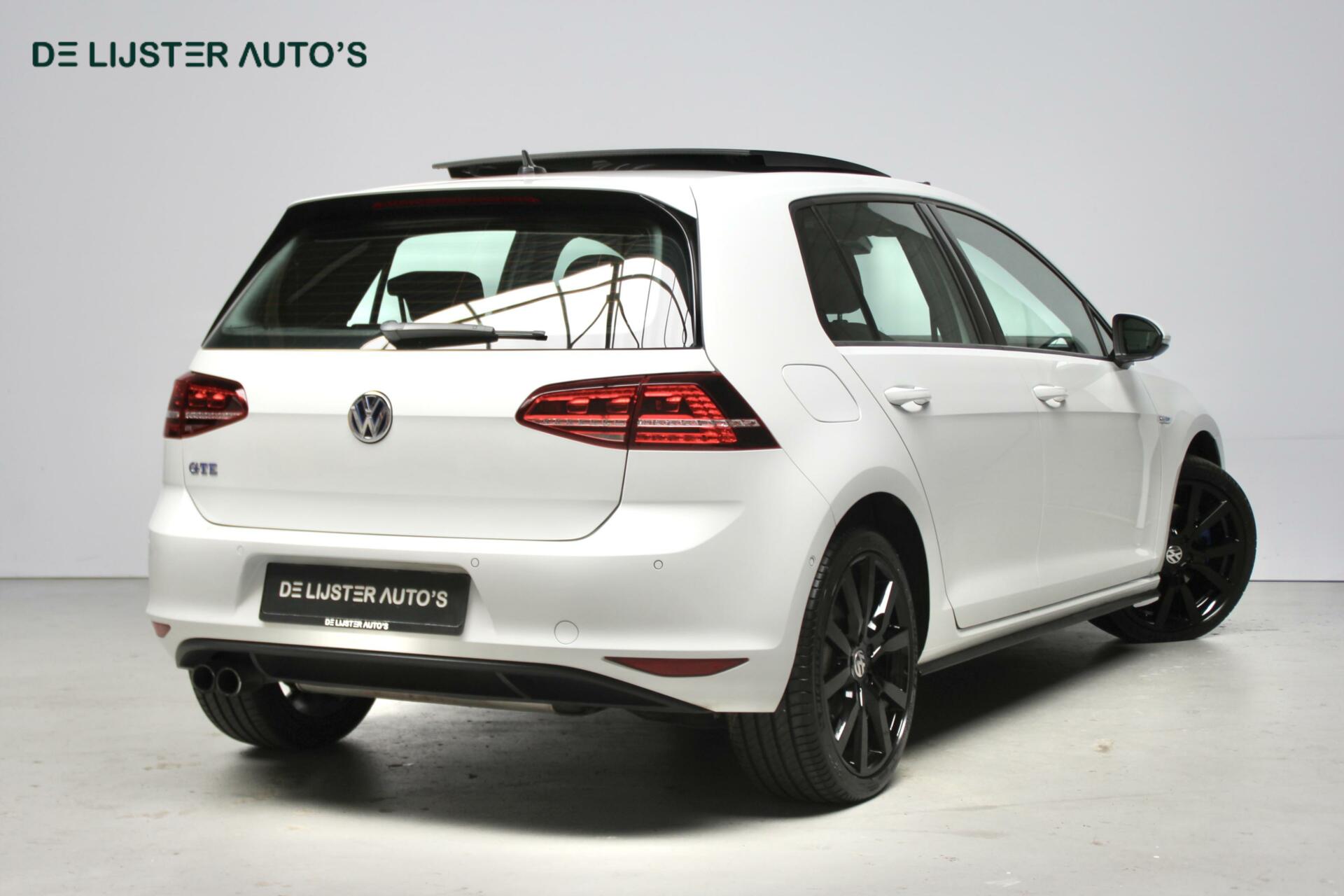 volkswagen-golf-image5.jpg