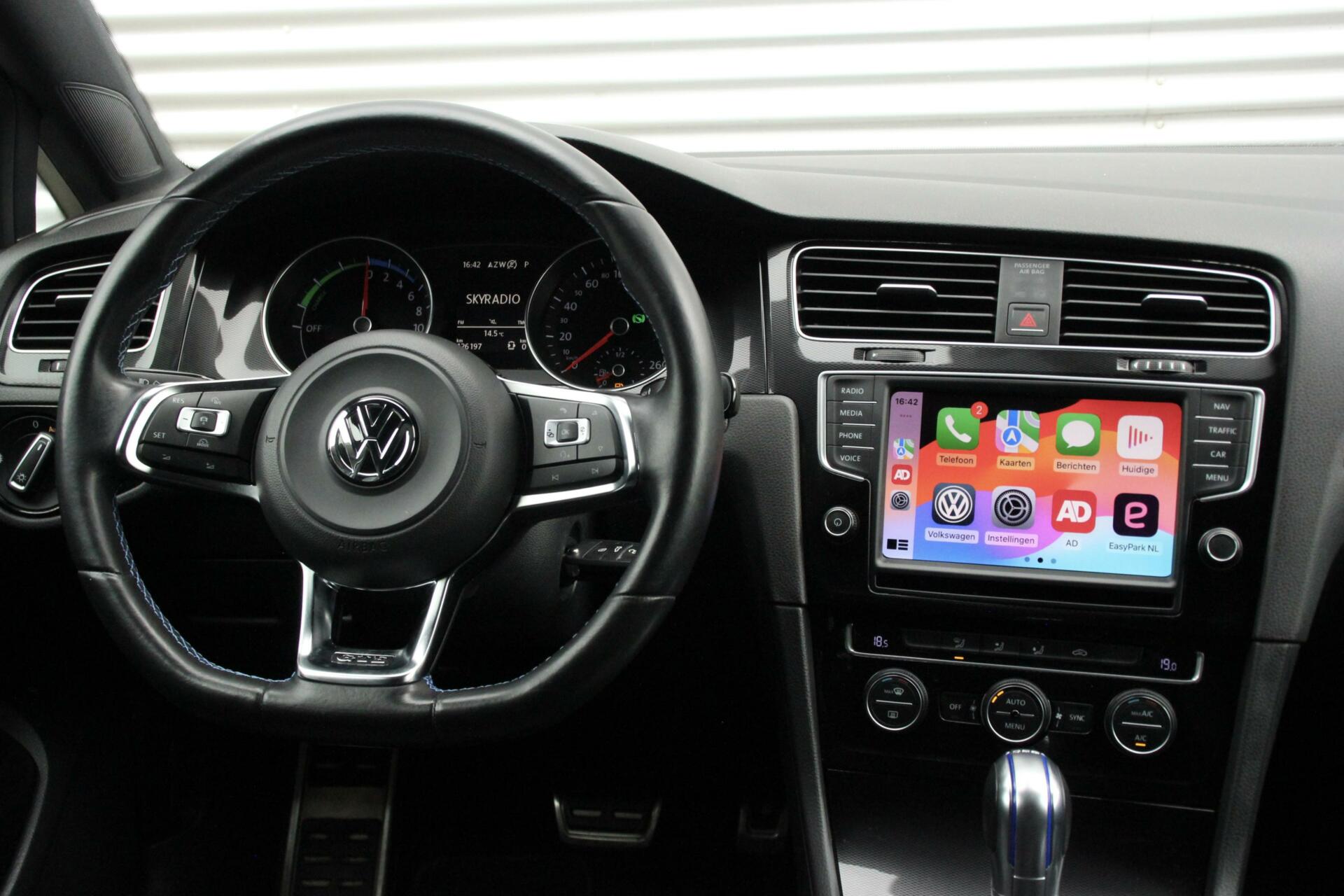 volkswagen-golf-image7.jpg