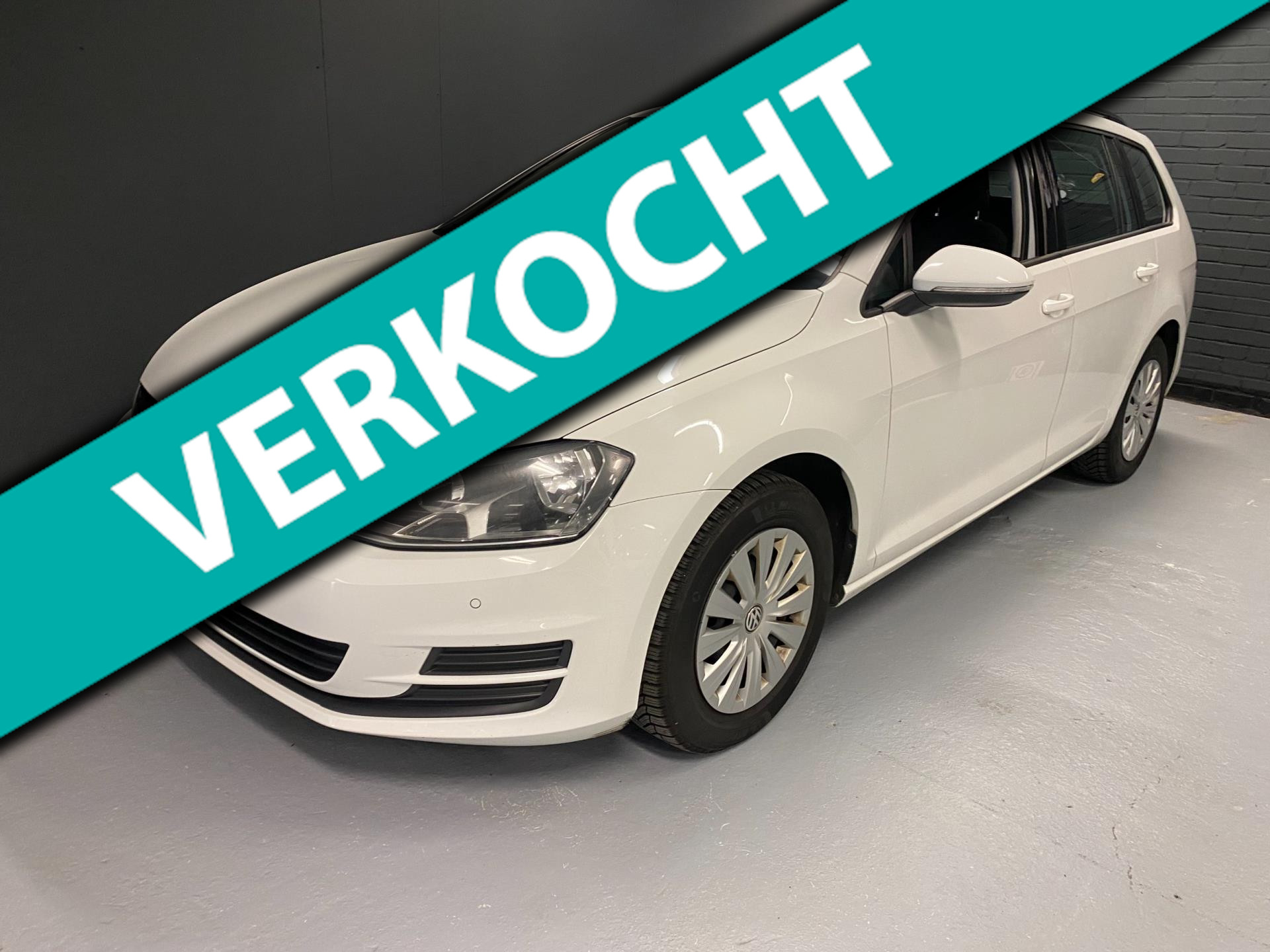 321918689/volkswagen-golf-variant-image1.jpg