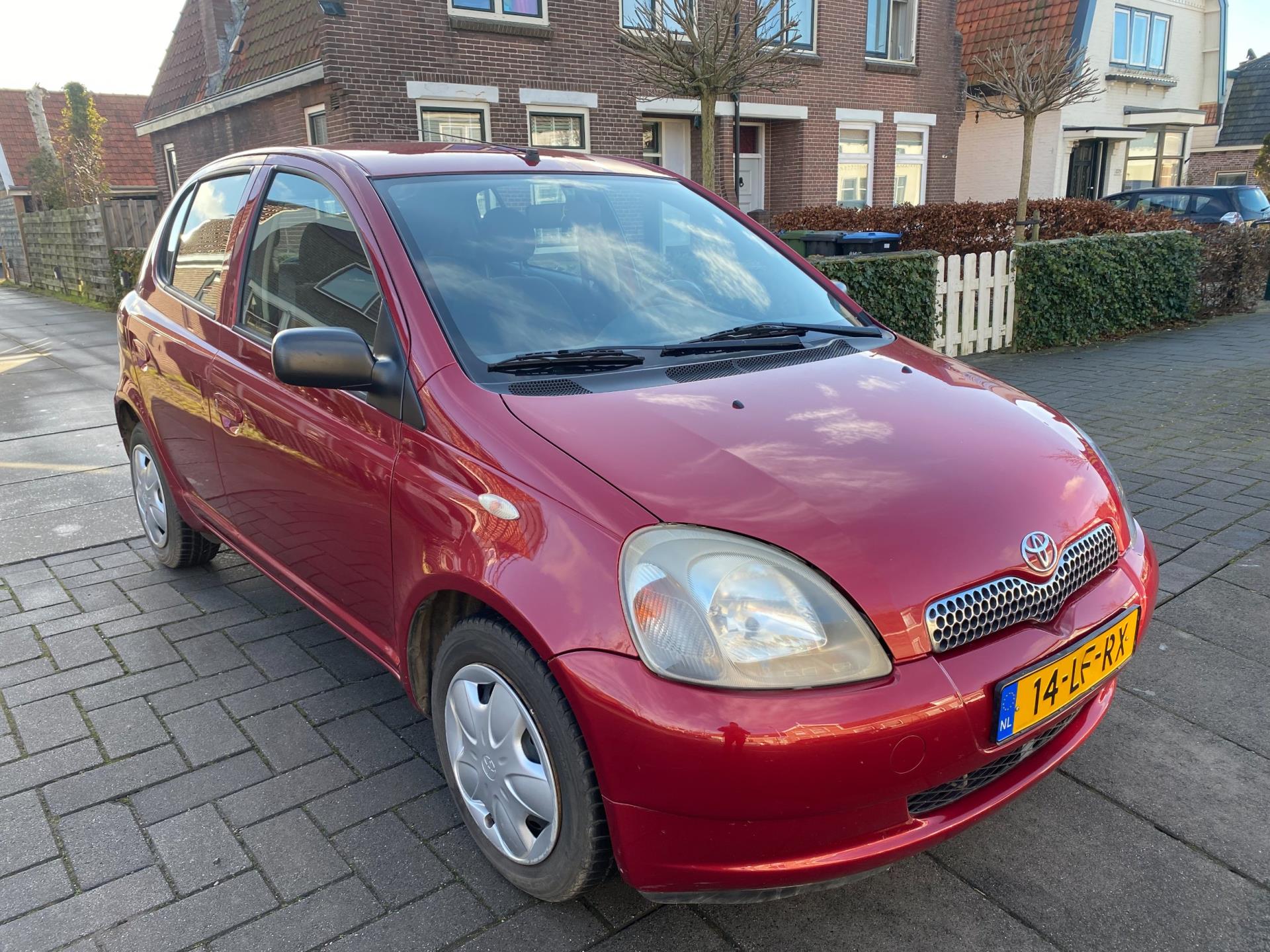 toyota-yaris-image6.jpg