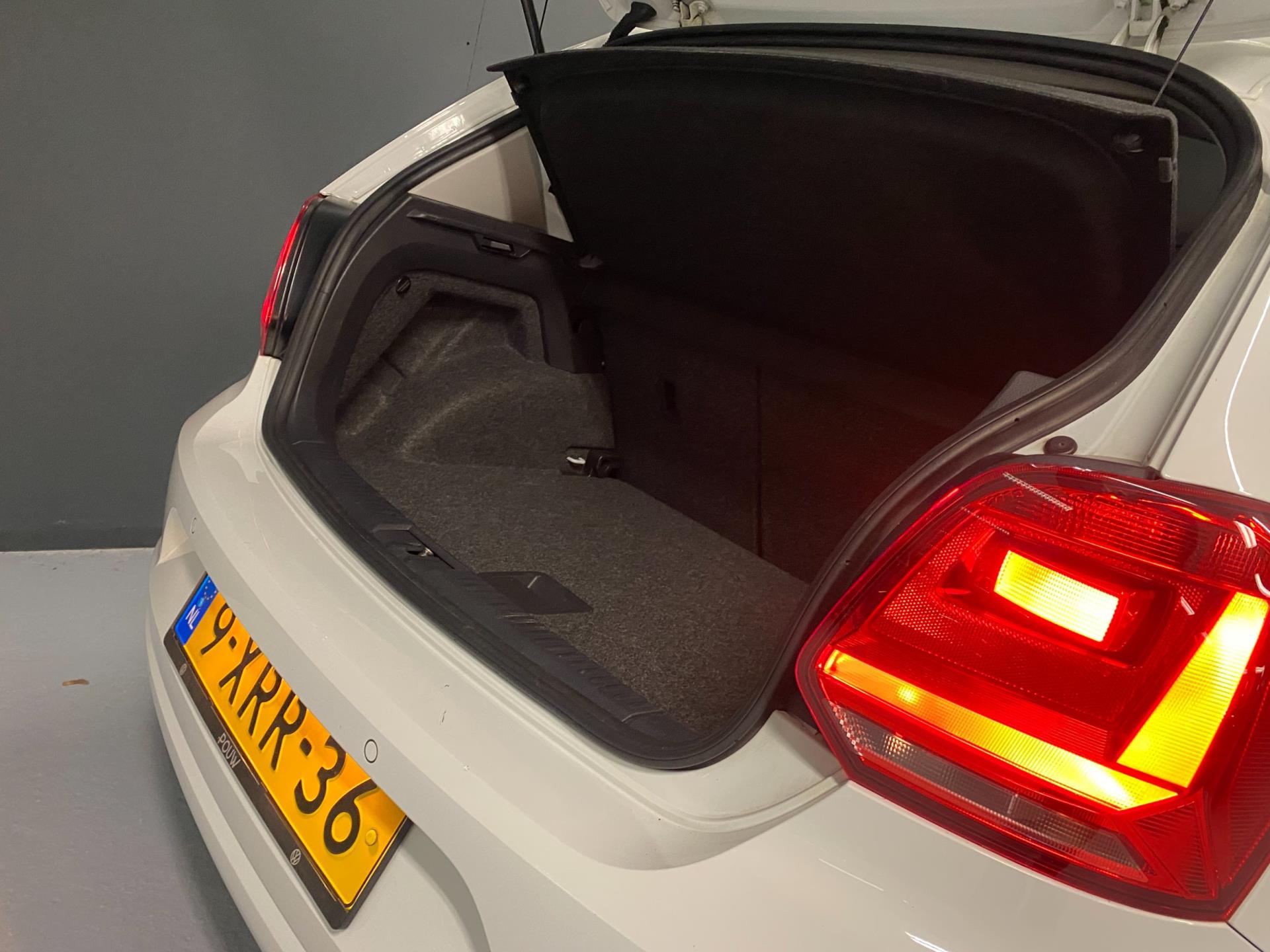 volkswagen-polo-image7.jpg