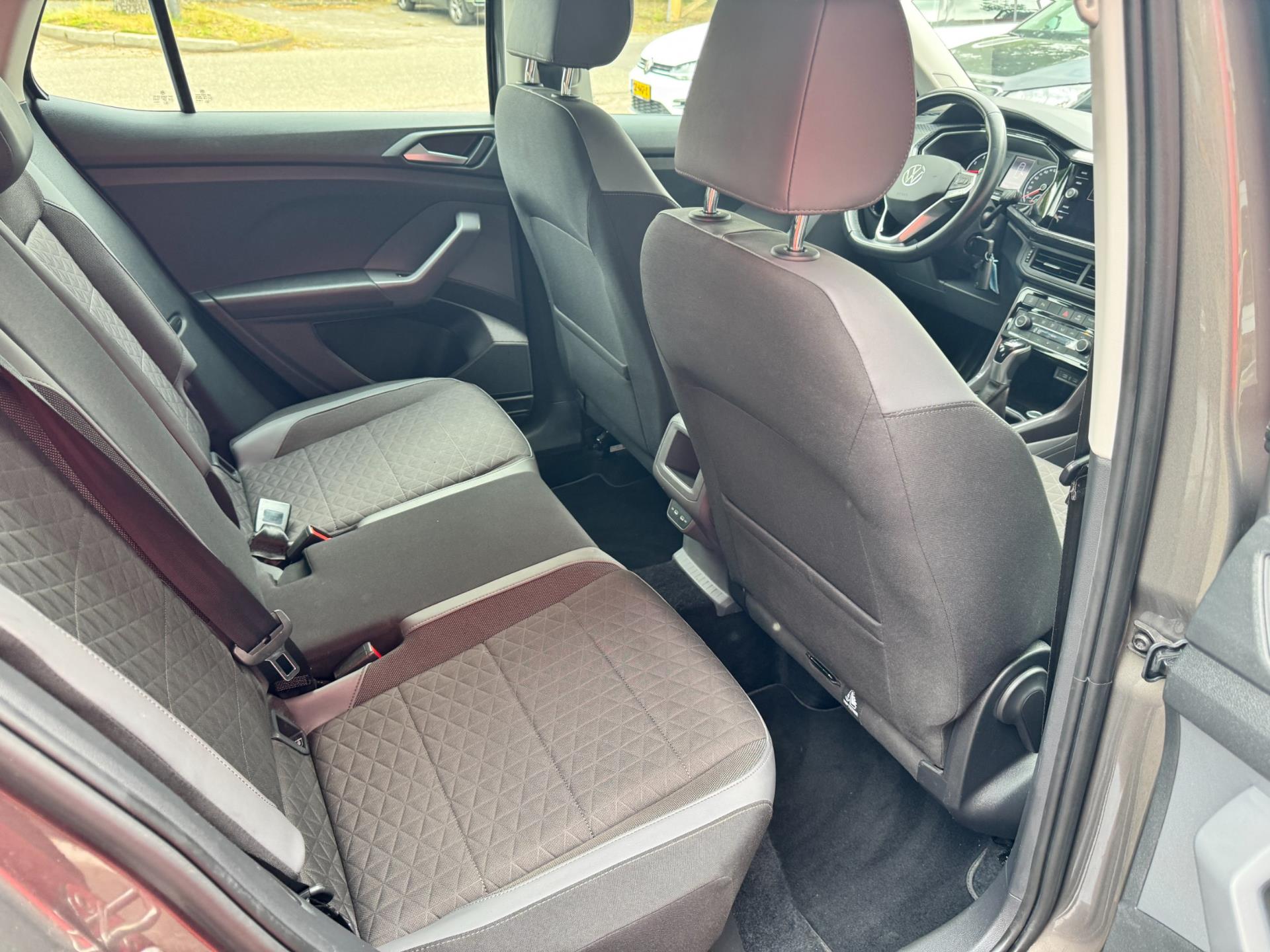 volkswagen-t-cross-image5.jpg