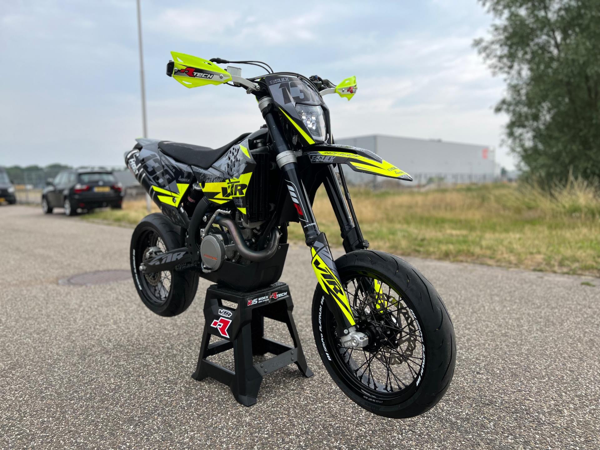 ktm--image4.jpg