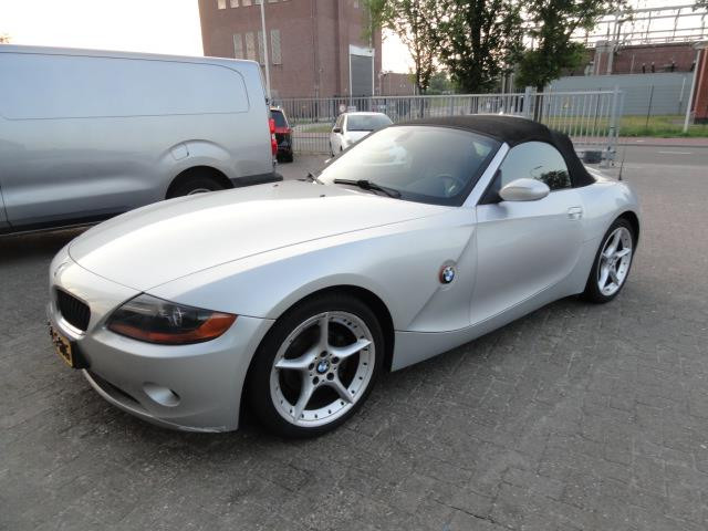 bmw-z4-image3.jpg