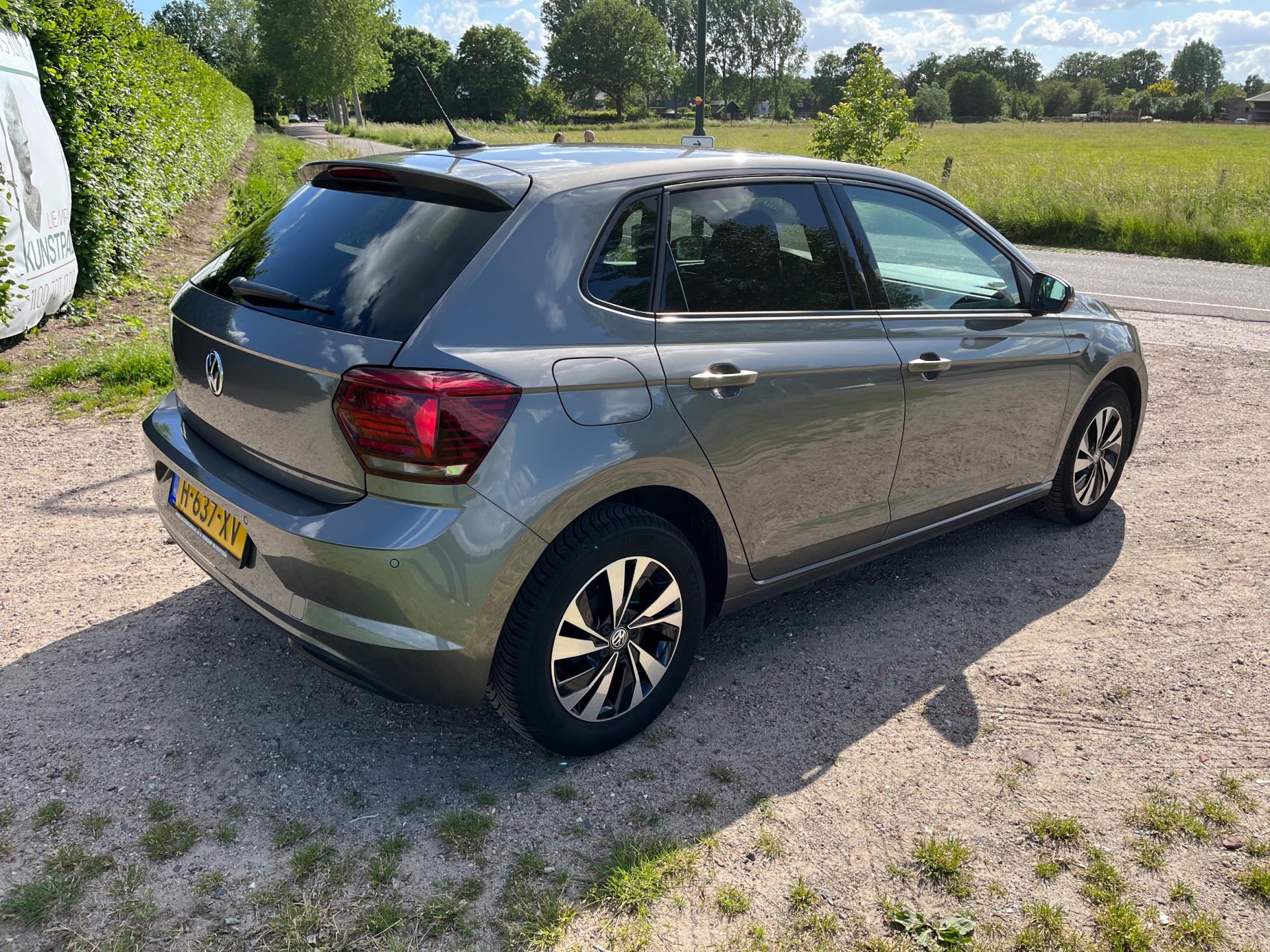 volkswagen-polo-image3.jpg