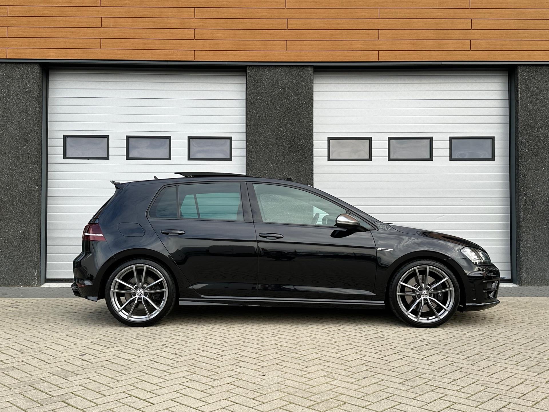 volkswagen-golf-image5.jpg