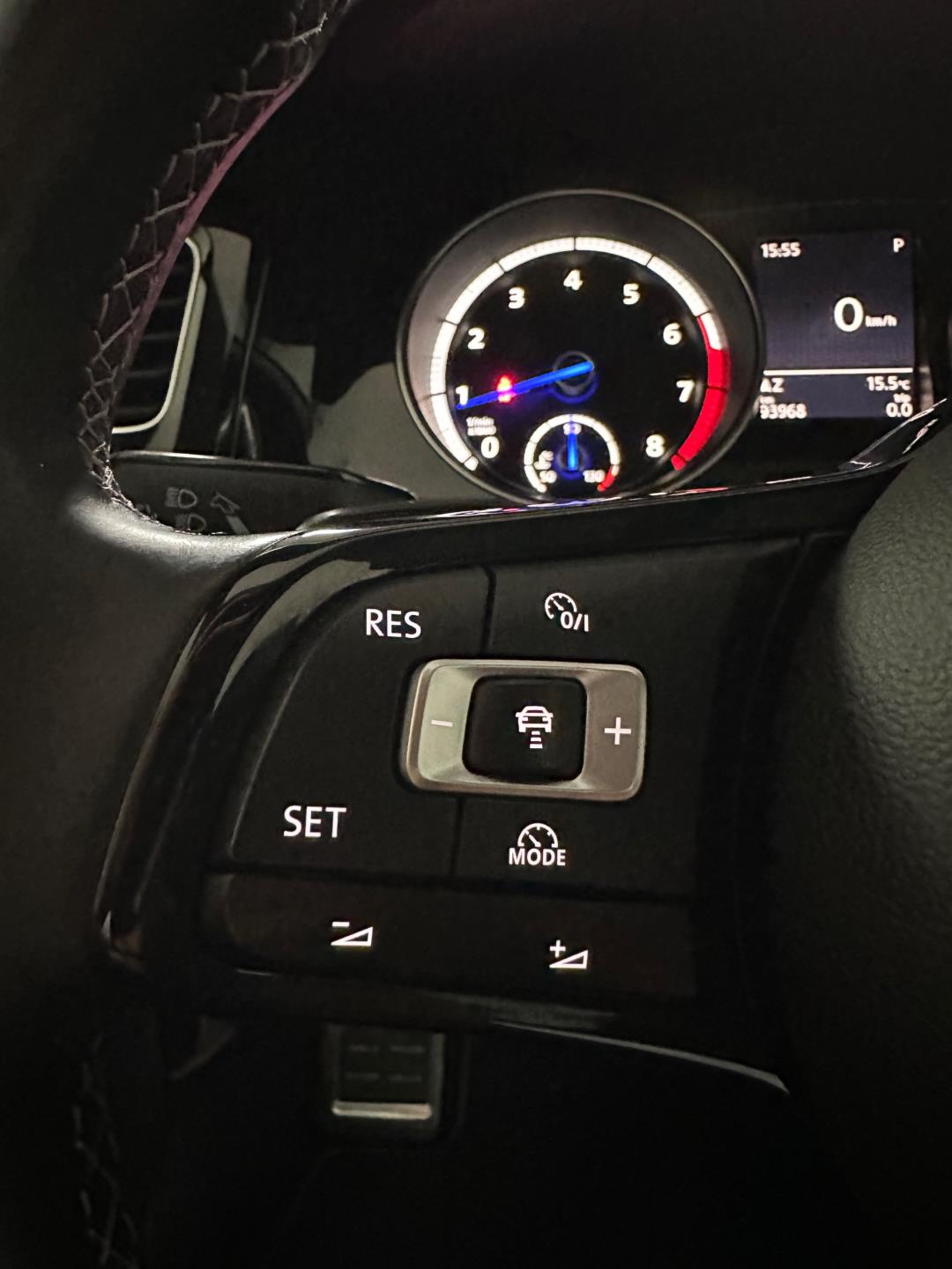 volkswagen-golf-image9.jpg