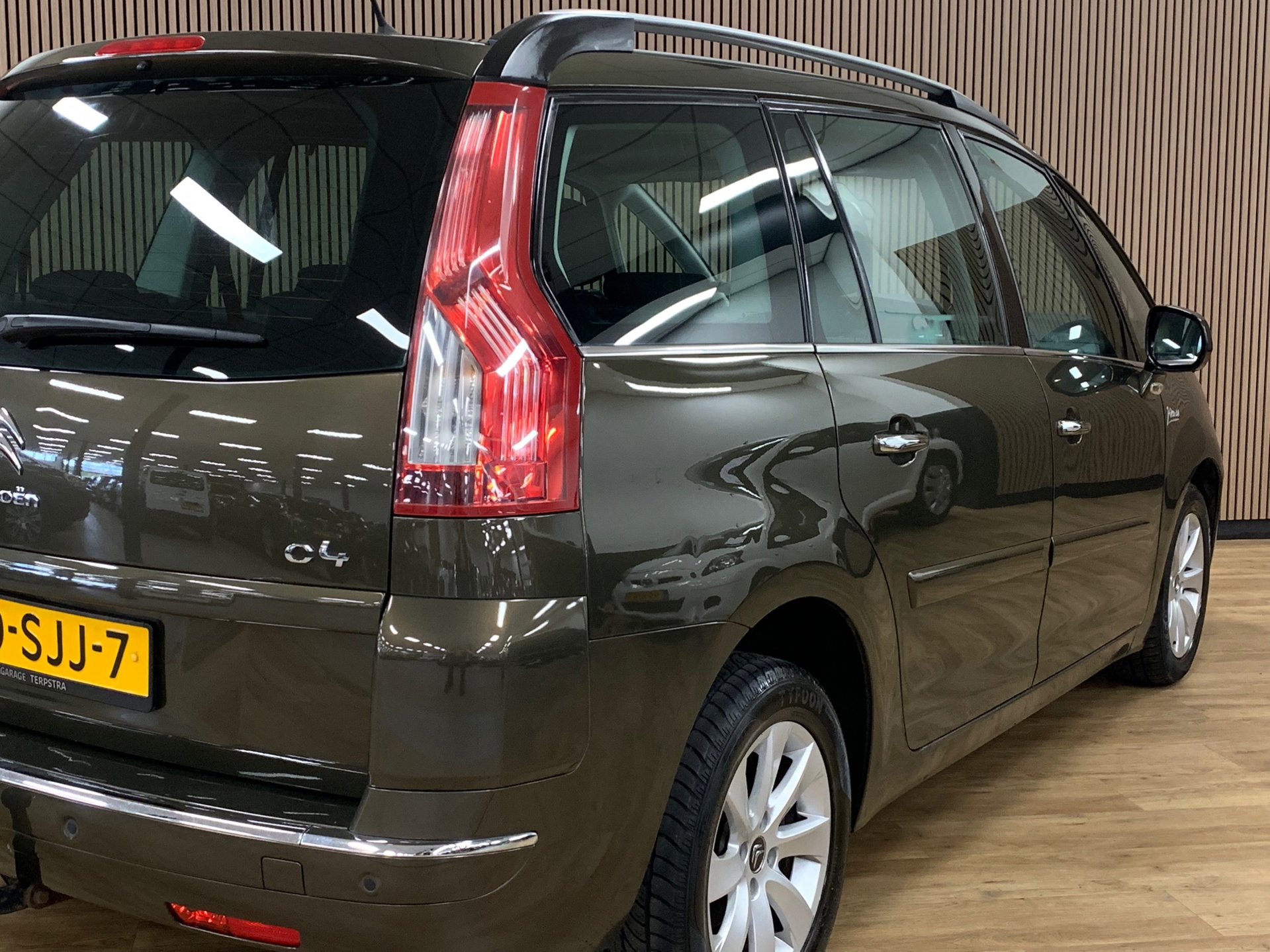 citroen-grand-c4-picasso-image6.jpg