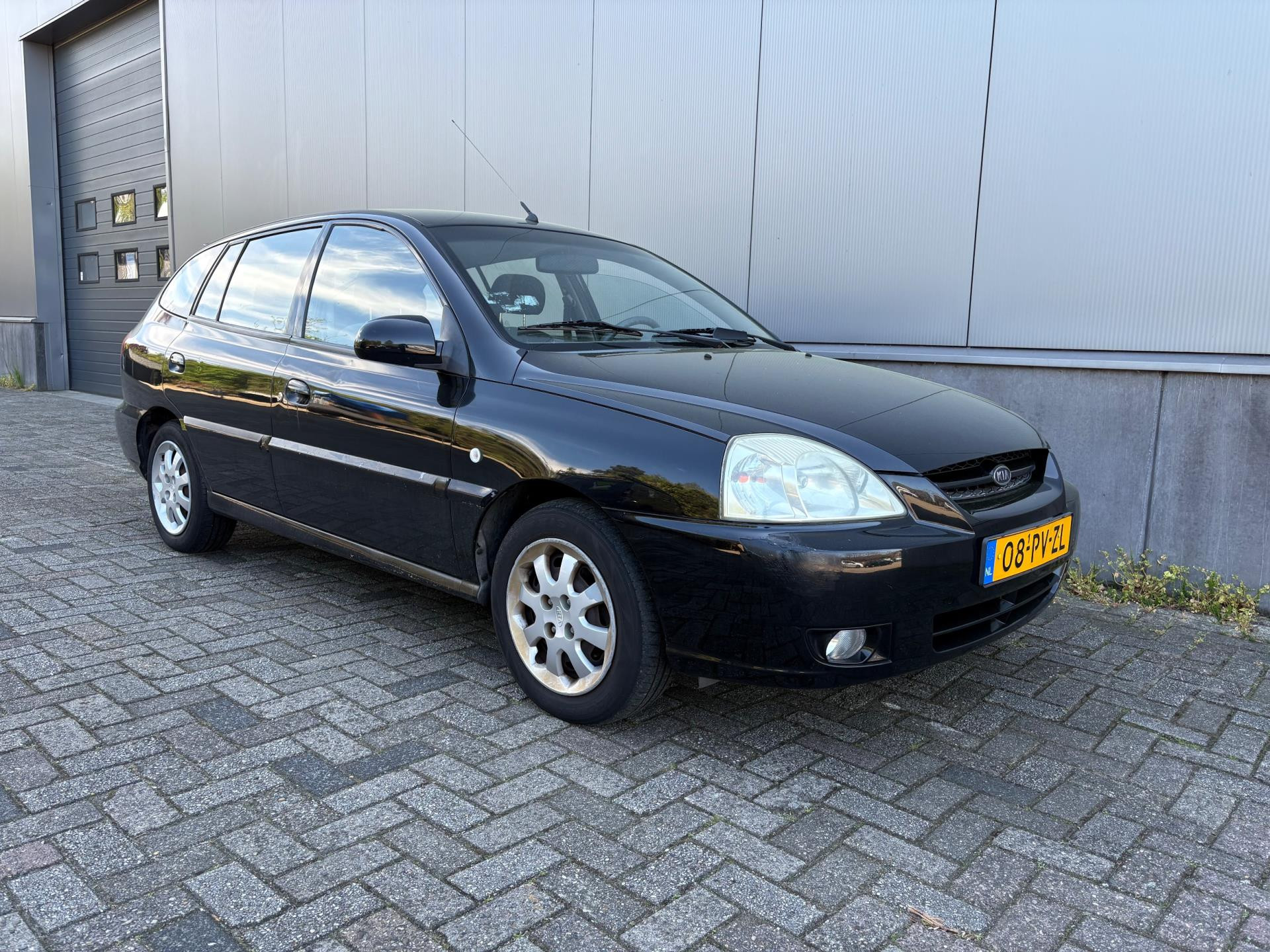 336964348/kia-rio-image1.jpg