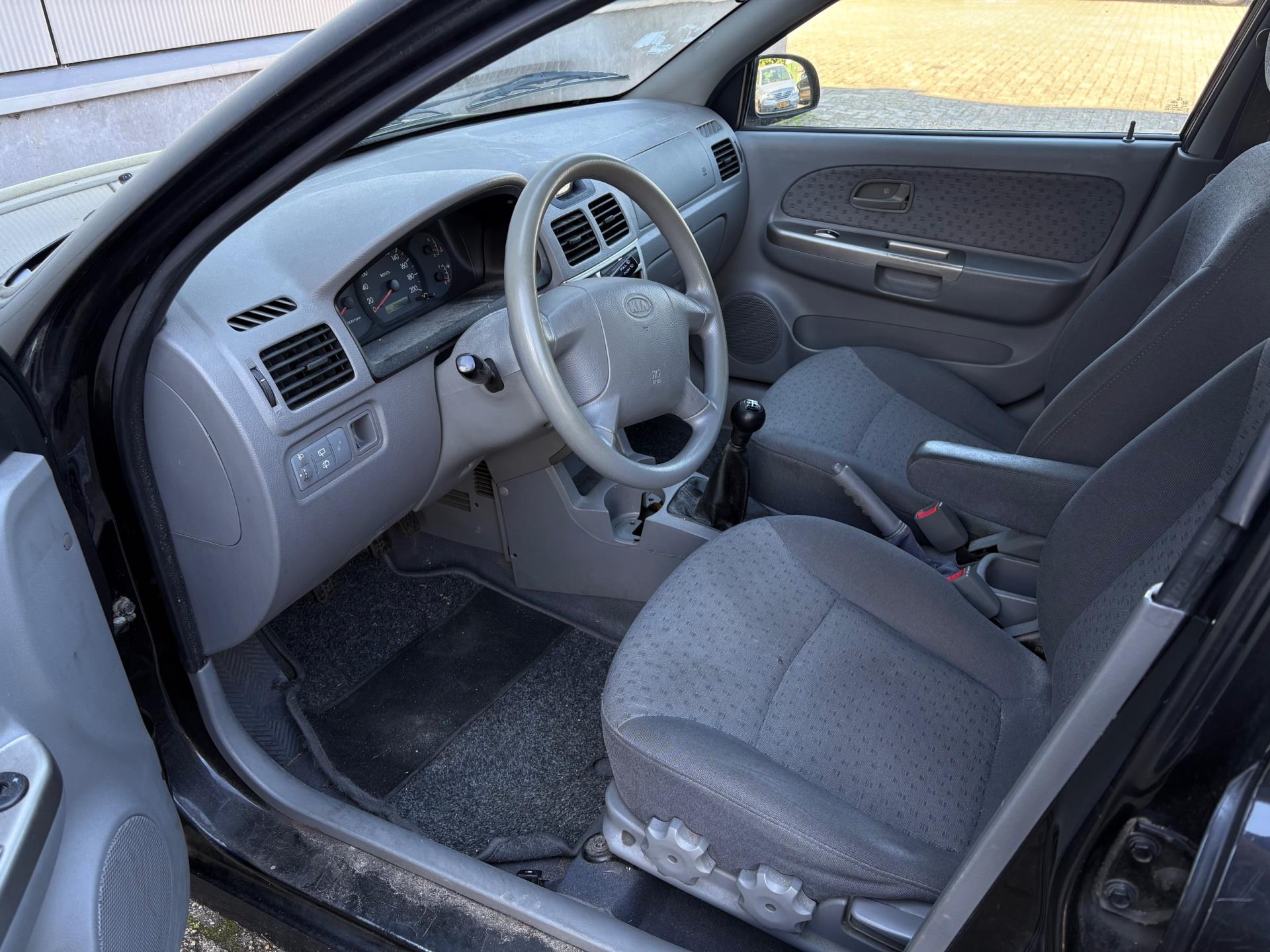 kia-rio-image4.jpg