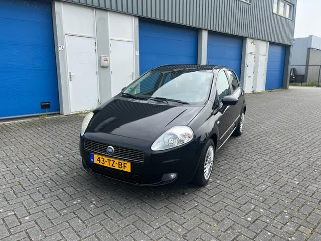 fiat-grande-punto-image2.jpg
