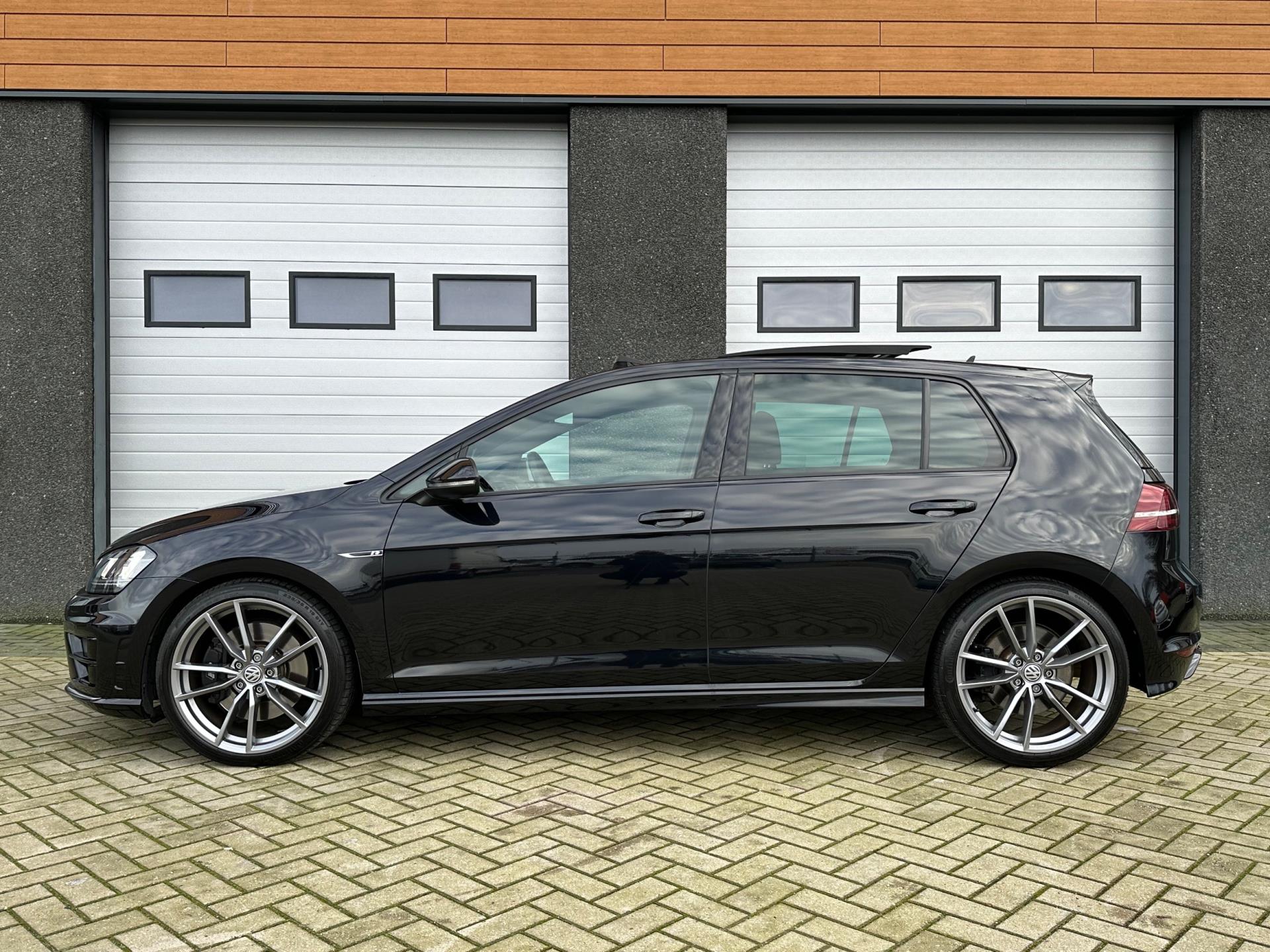 volkswagen-golf-image4.jpg