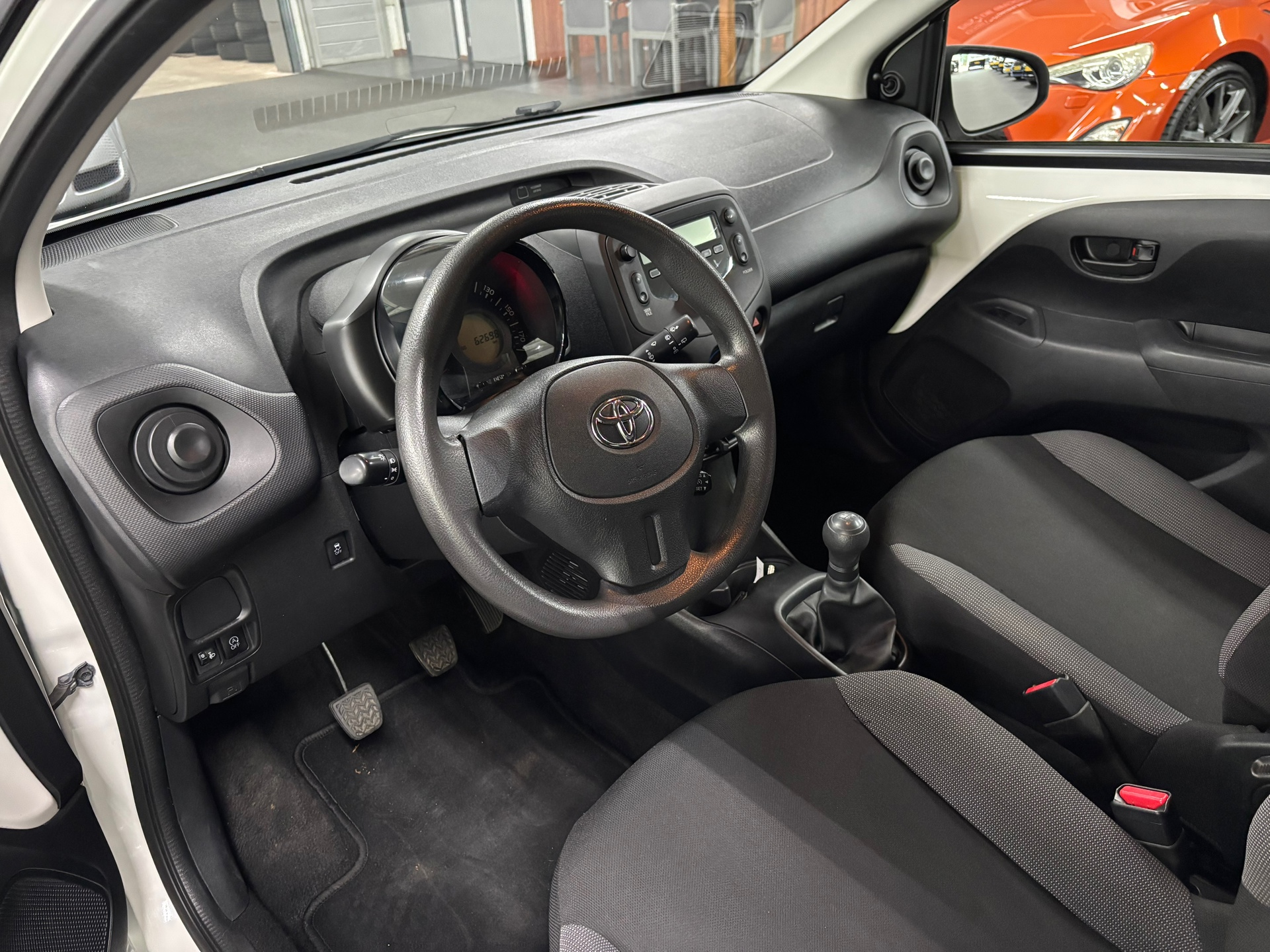 toyota-aygo-image10.jpg