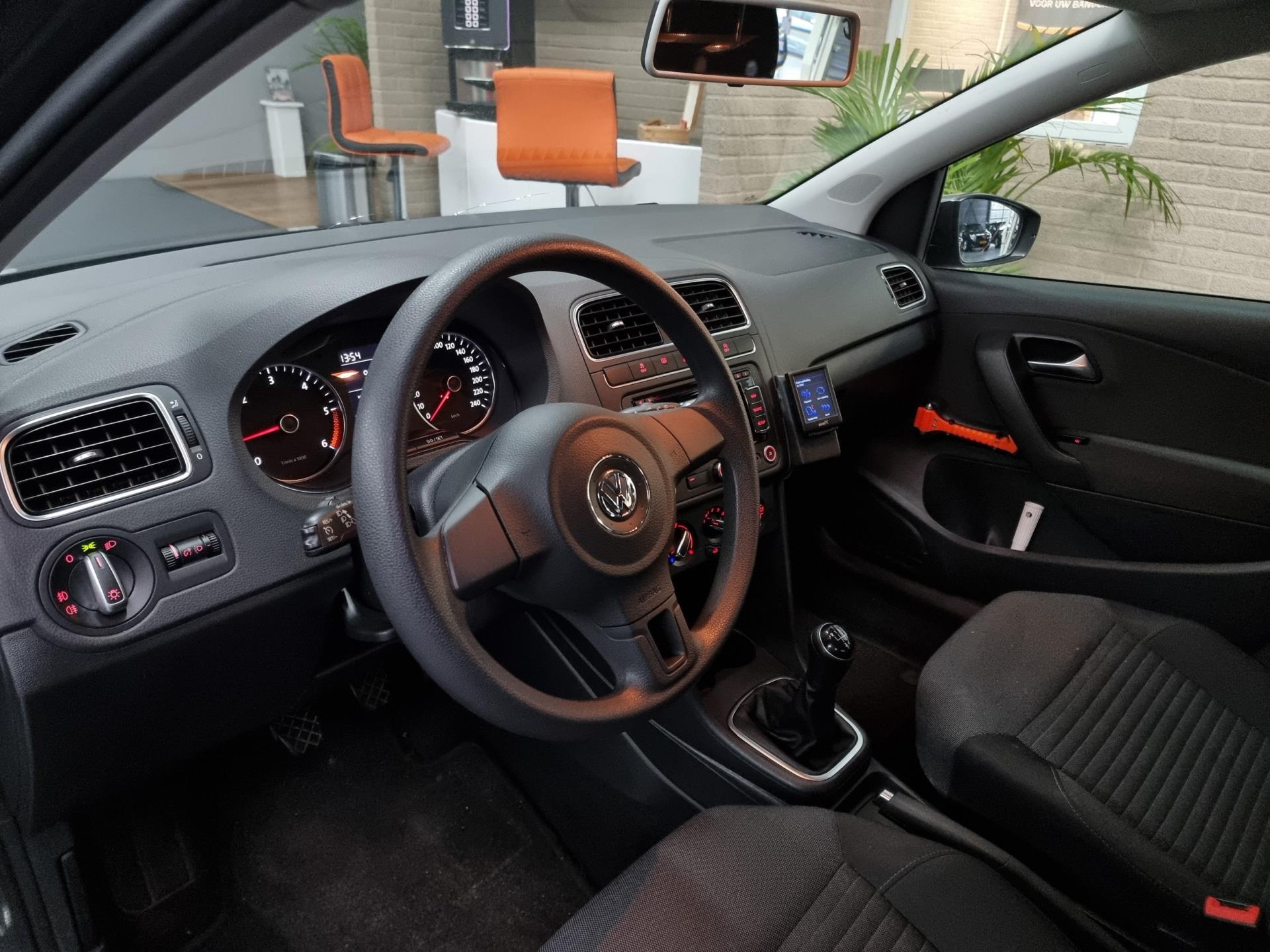 volkswagen-polo-image10.jpg
