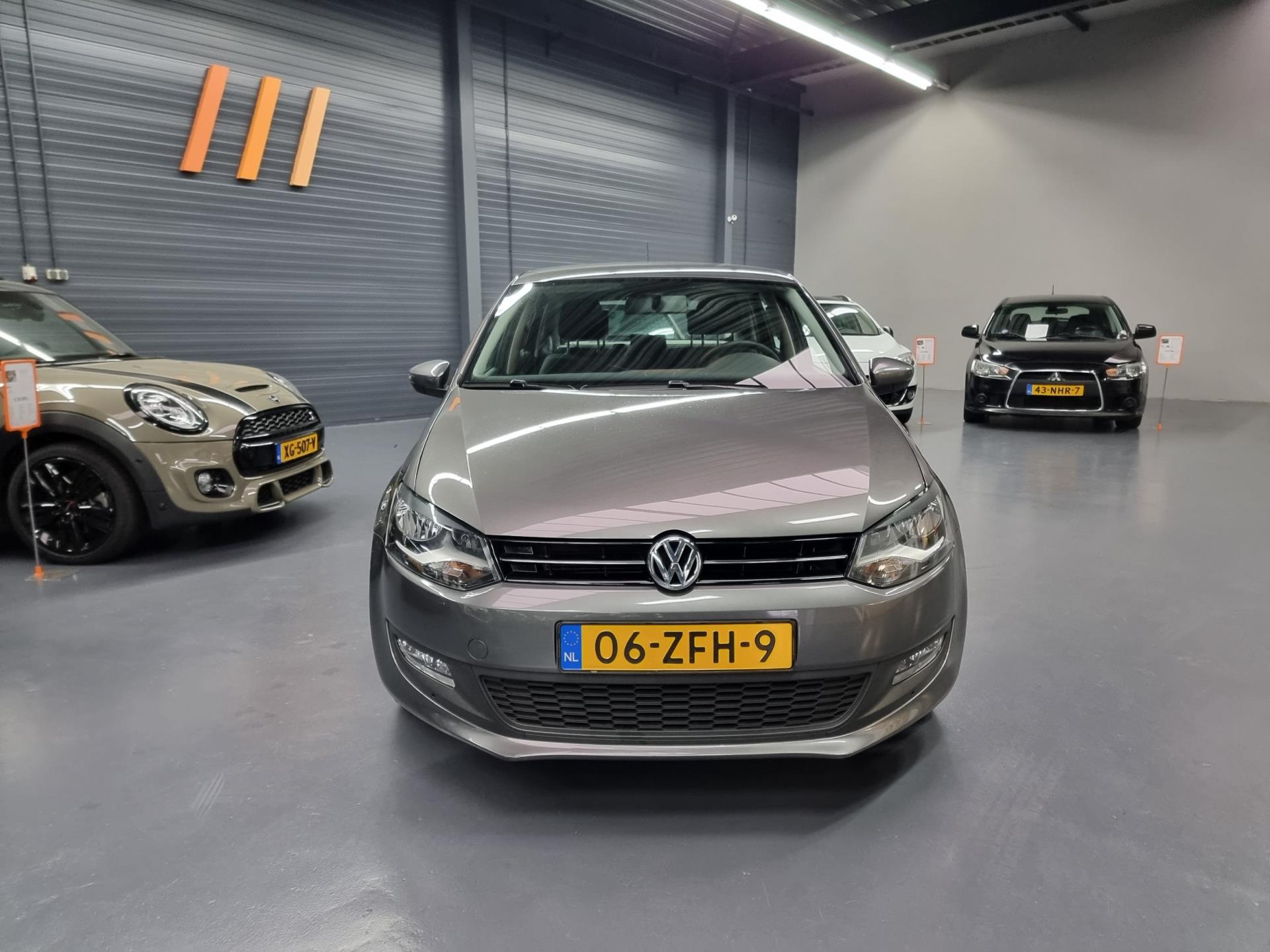 volkswagen-polo-image2.jpg