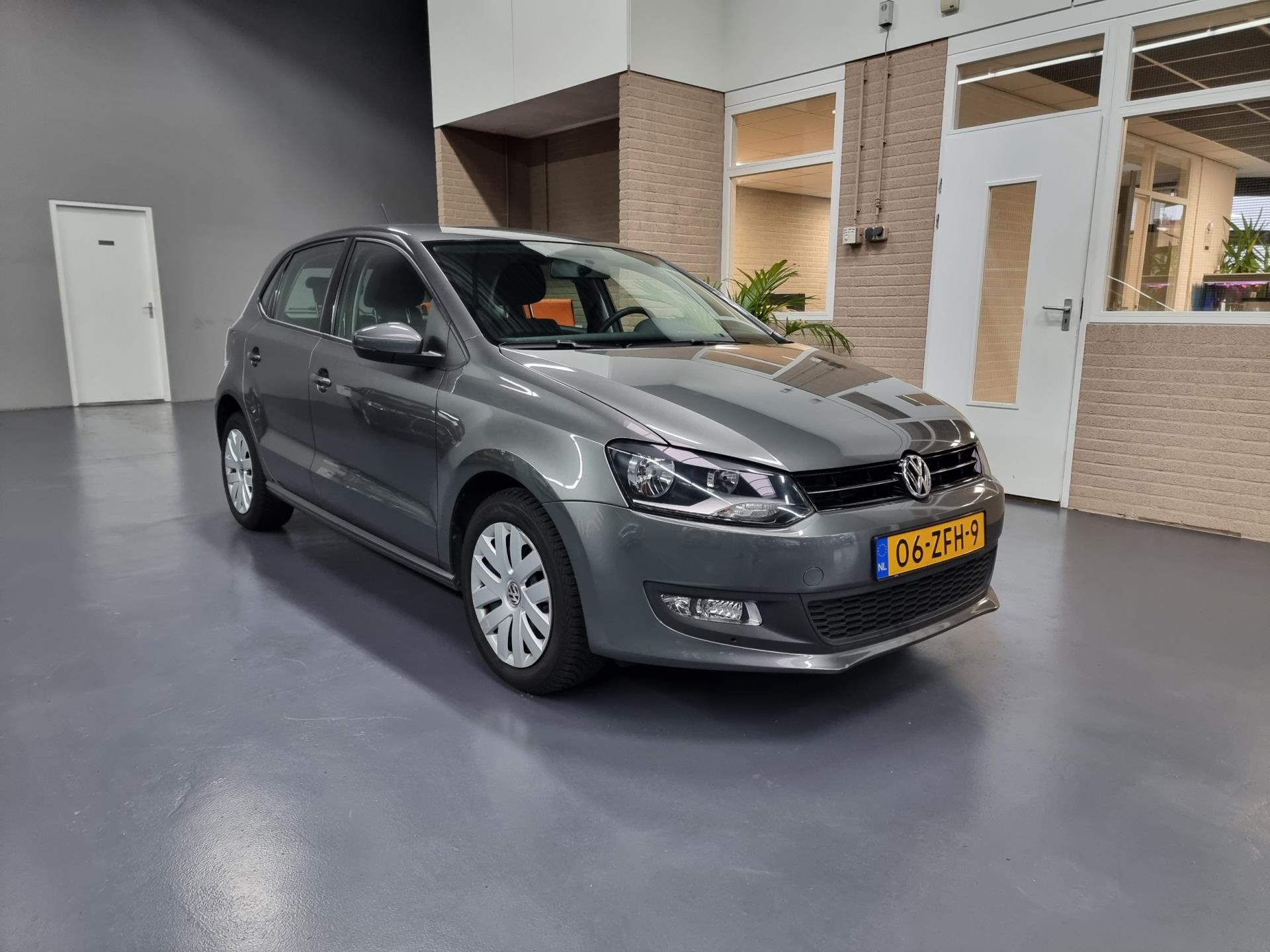 volkswagen-polo-image3.jpg