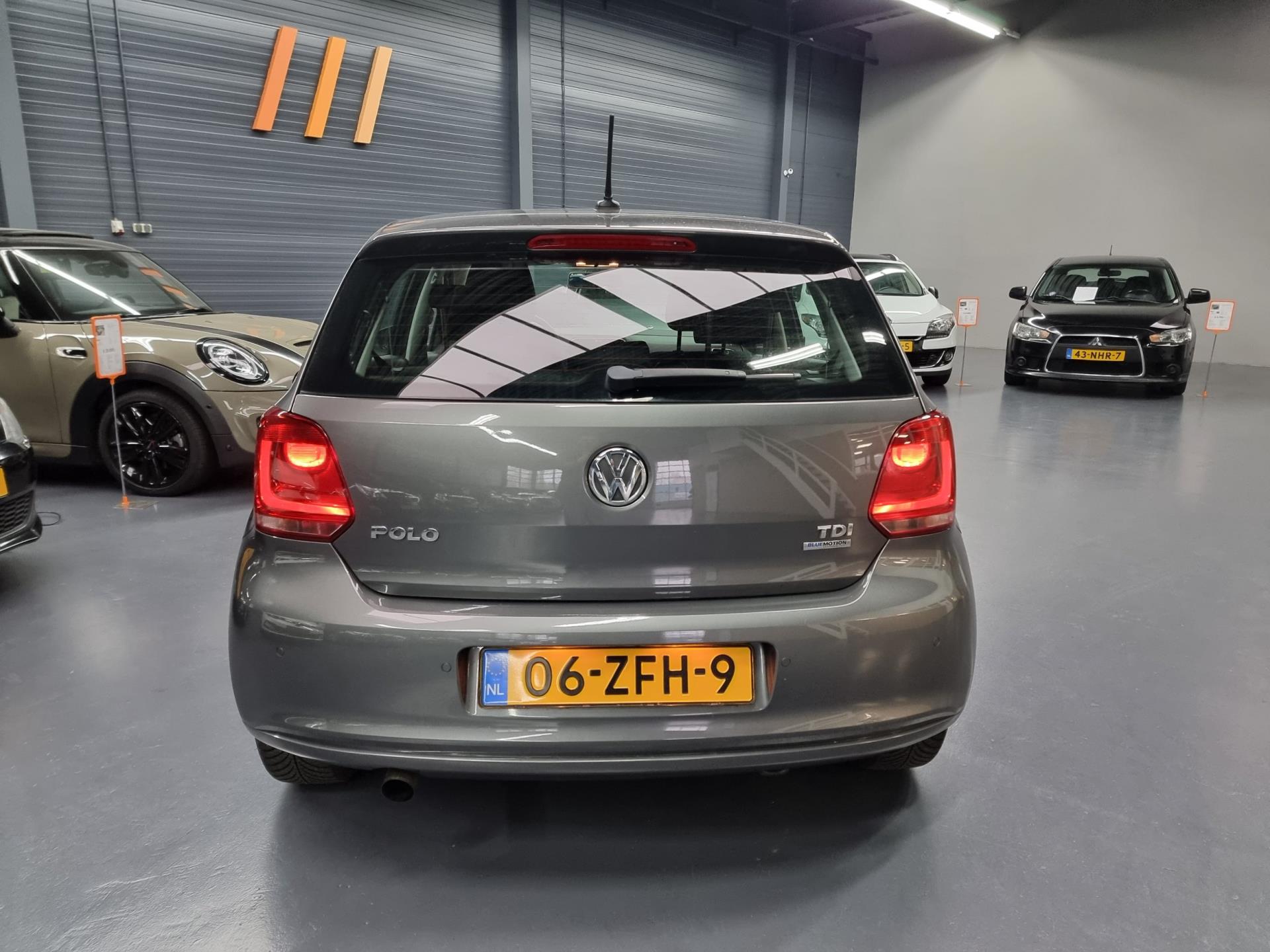 volkswagen-polo-image6.jpg