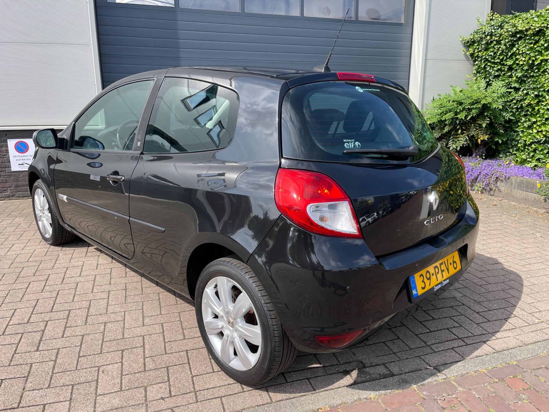 renault-clio-image2.jpg
