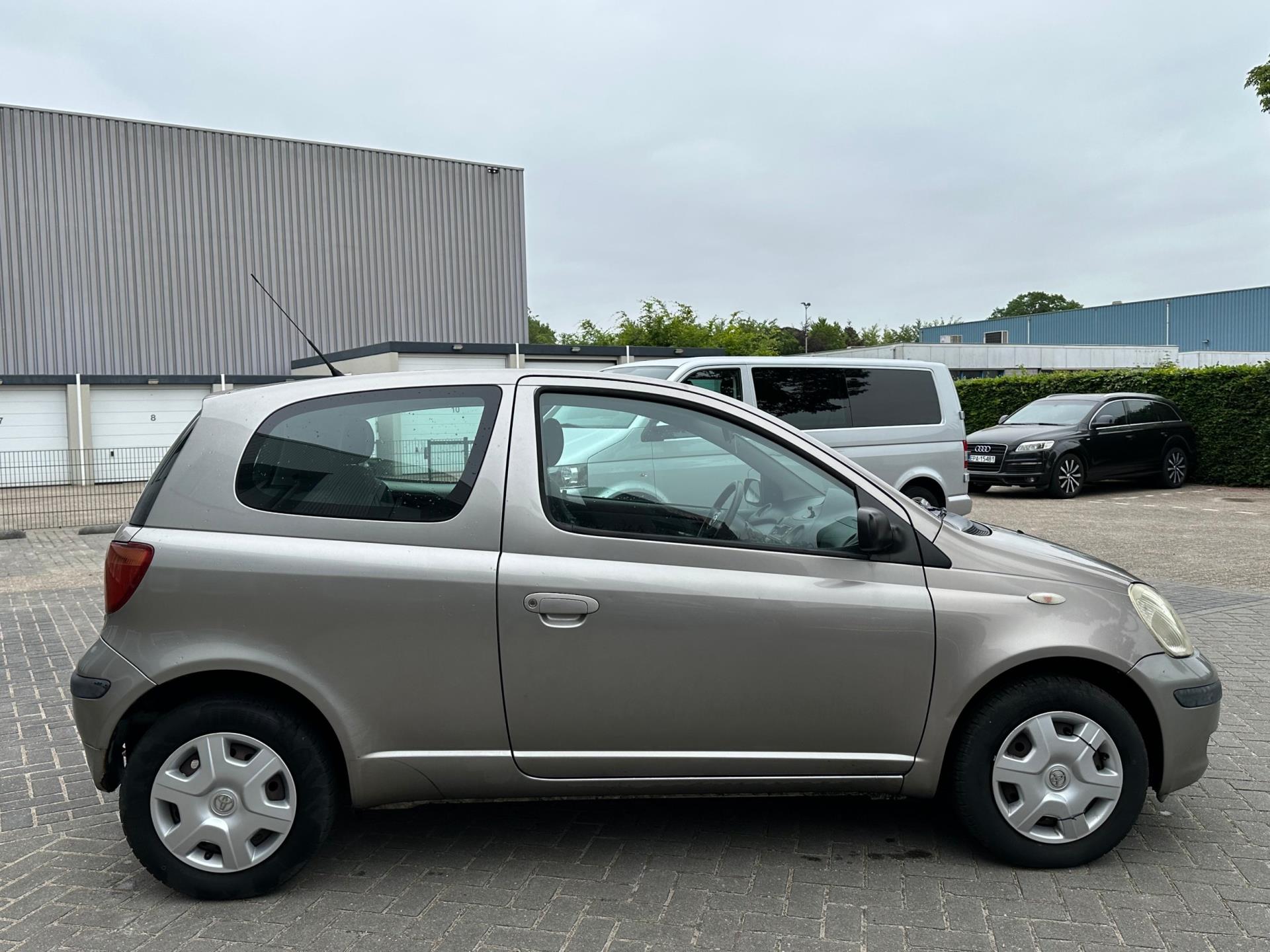 toyota-yaris-image5.jpg