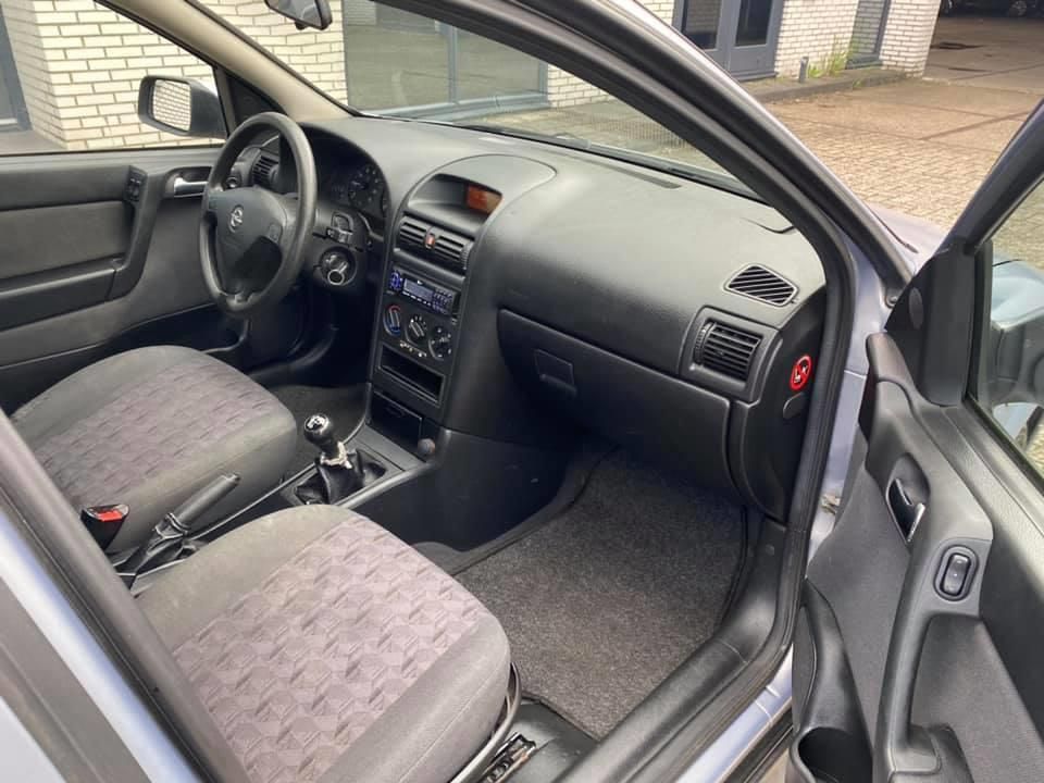 opel-astra-image7.jpg