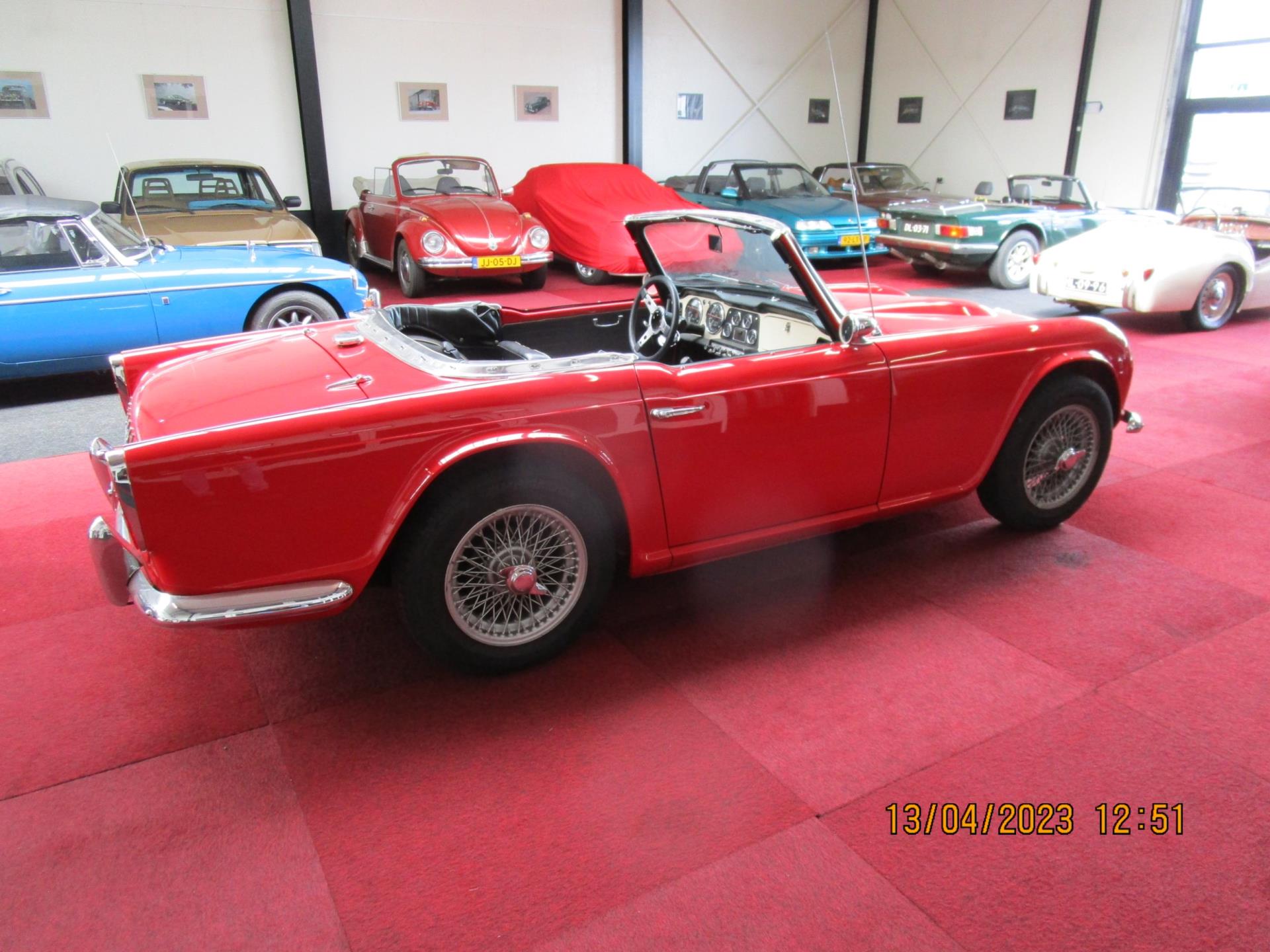 triumph-tr-4-image2.jpg
