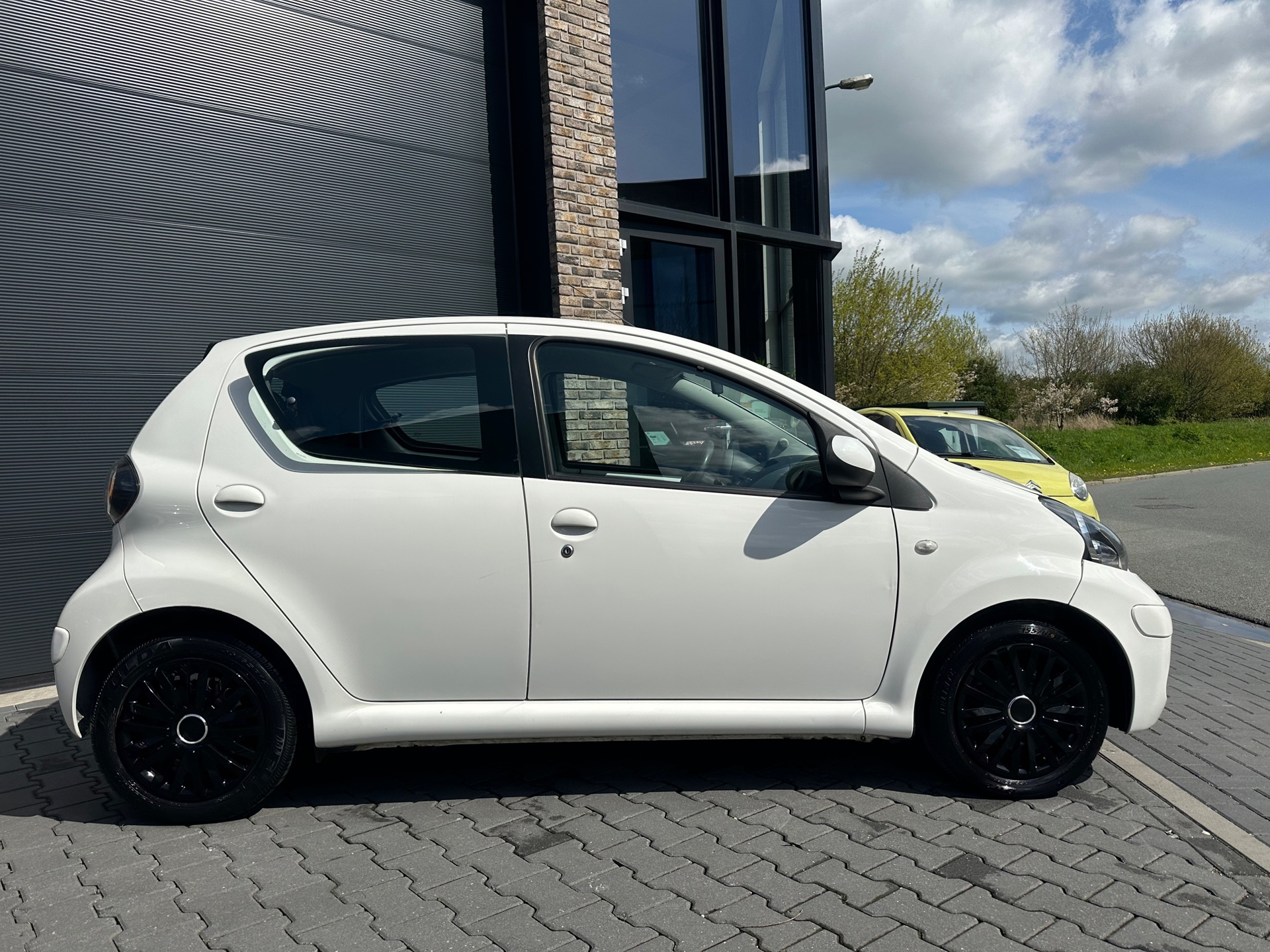 toyota-aygo-image4.jpg