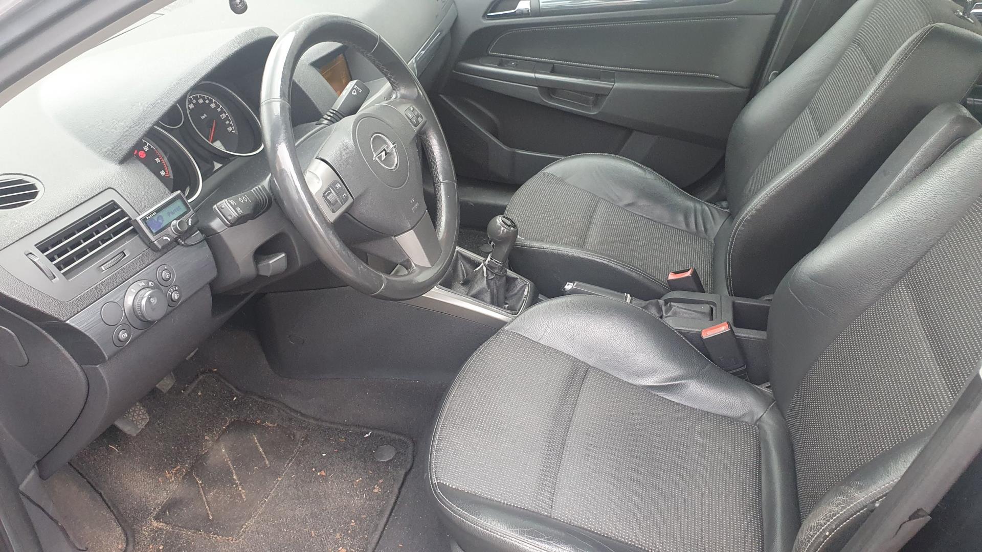 opel-astra-image7.jpg