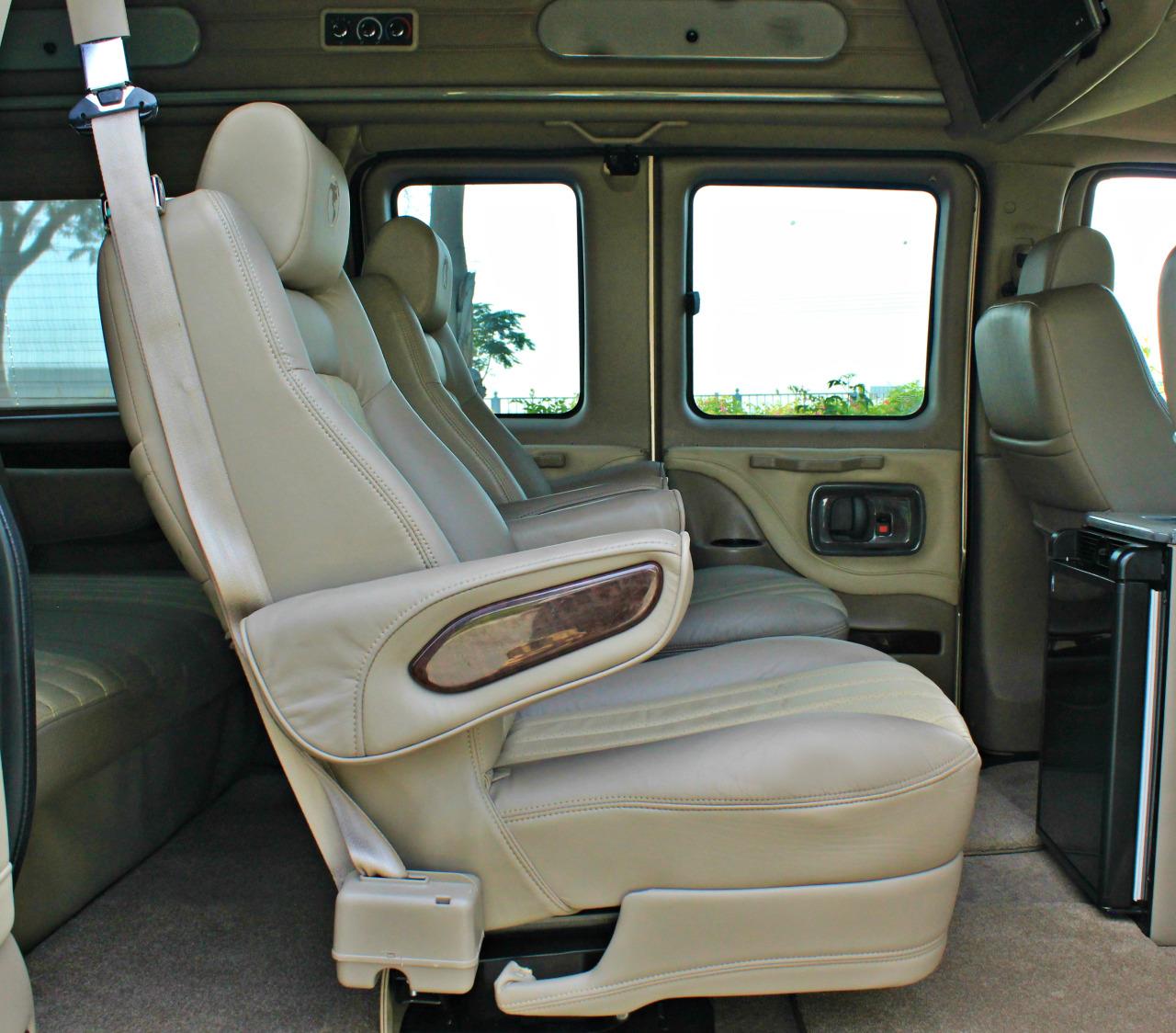 chevrolet-chevy-van-image7.jpg