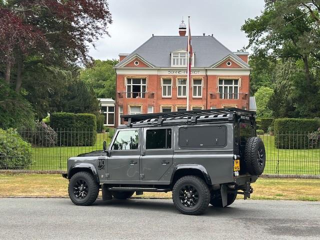 land-rover-defender-image8.jpg