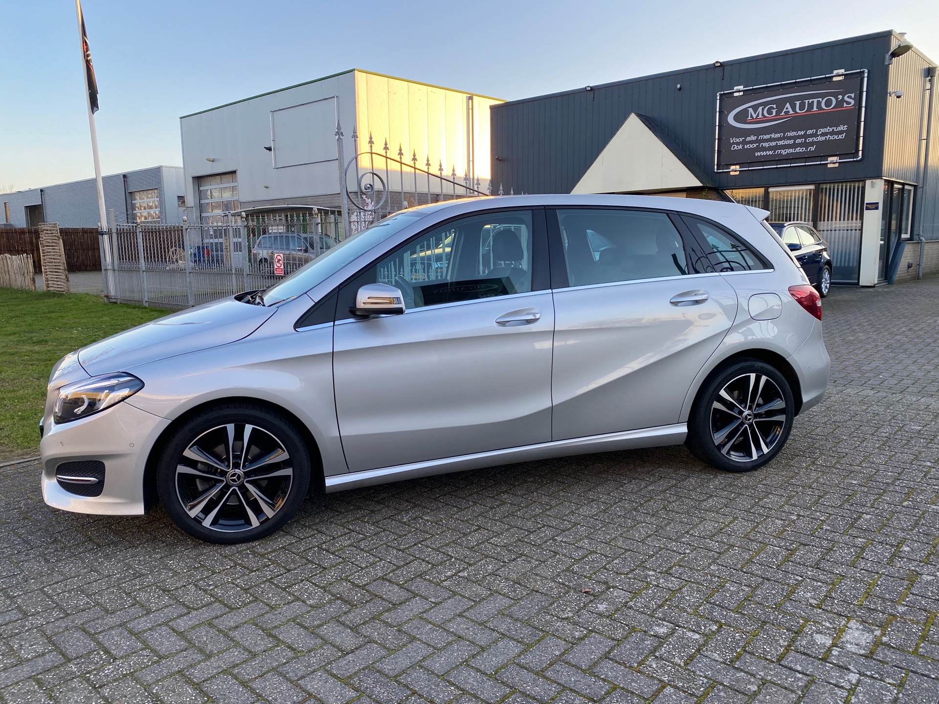 mercedes-benz-b-klasse-image3.jpg