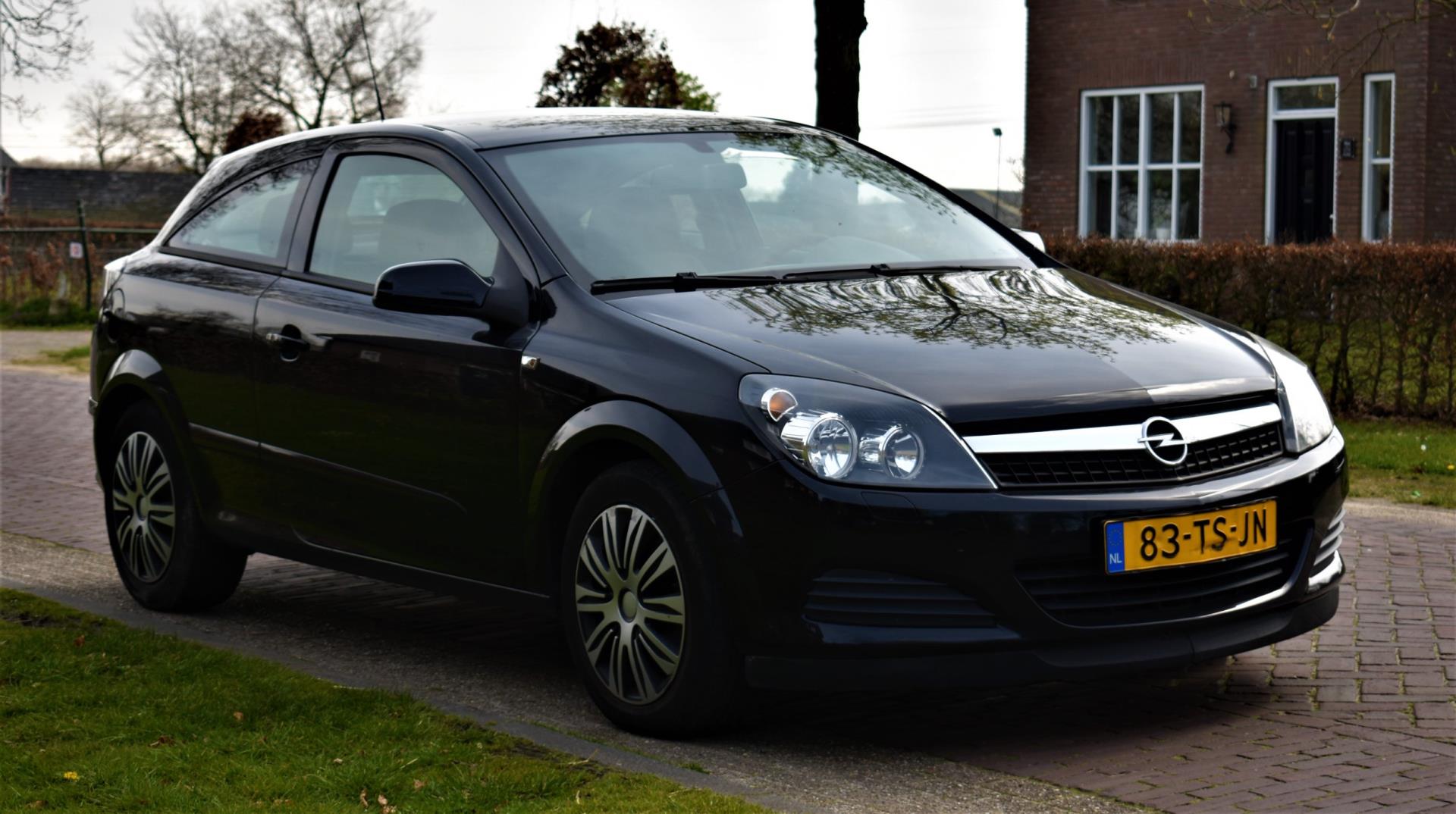 opel-astra-image3.jpg