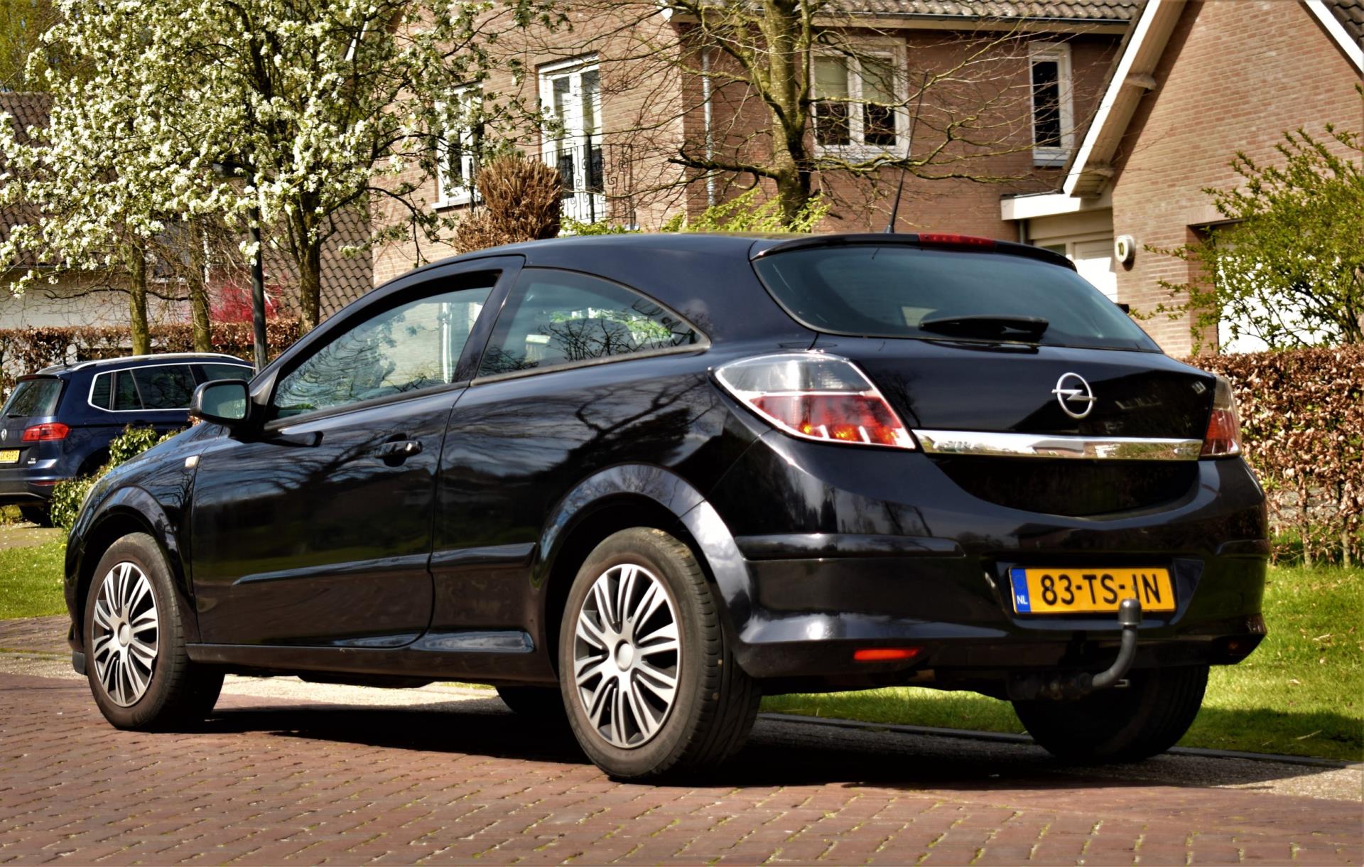 opel-astra-image5.jpg