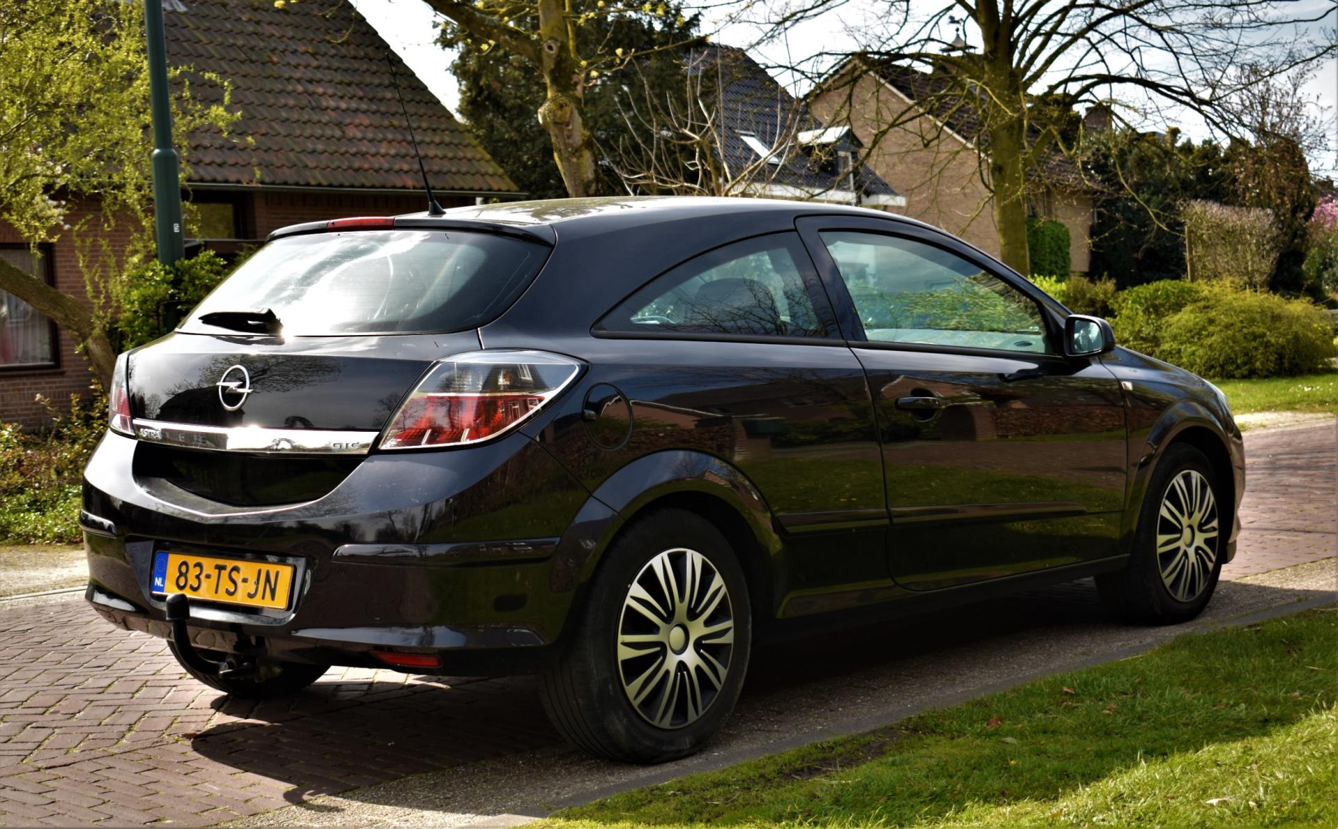 opel-astra-image7.jpg